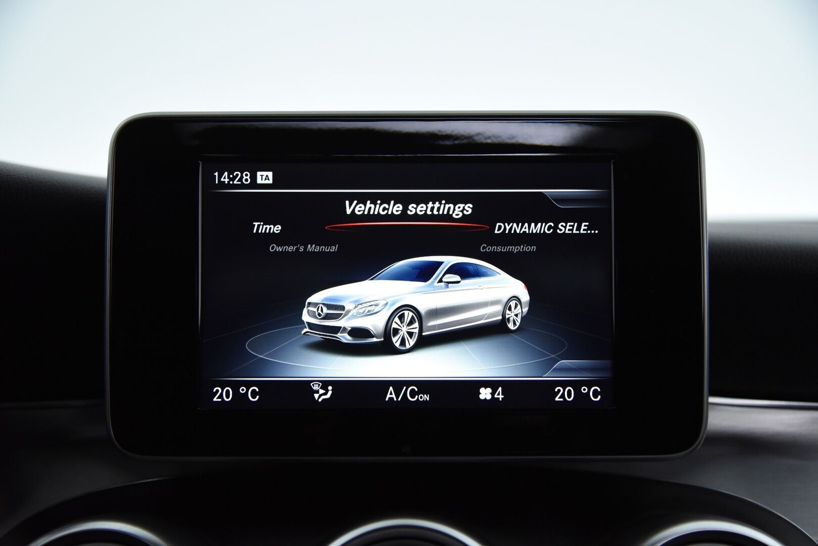 Mercedes-Benz C 2016 300 Coupé AMG / Distronic+ / DTR+Q / ILS-LED / Burmester / Panorama / P. Kamera / Sporttipenkit / Sähkökontti / - Huippuvarusteet! / Katveavustin / Putkisto / 2x renkaat & vanteet / Hyvät huollot! - HULLUT VÄLIPÄIVÄT KORKOTARJOUS 2,49%