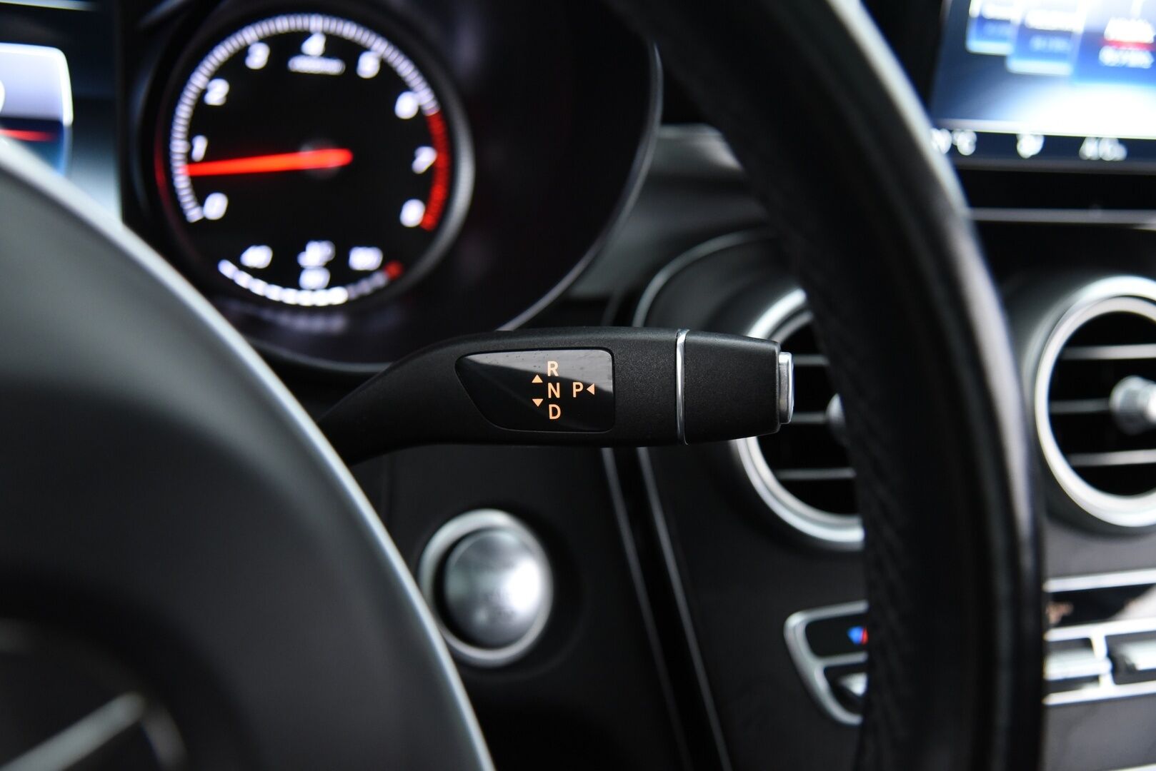 Mercedes-Benz C 2016 300 Coupé AMG / Distronic+ / DTR+Q / ILS-LED / Burmester / Panorama / P. Kamera / Sporttipenkit / Sähkökontti / - Huippuvarusteet! / Katveavustin / Putkisto / 2x renkaat & vanteet / Hyvät huollot! - HULLUT VÄLIPÄIVÄT KORKOTARJOUS 2,49%