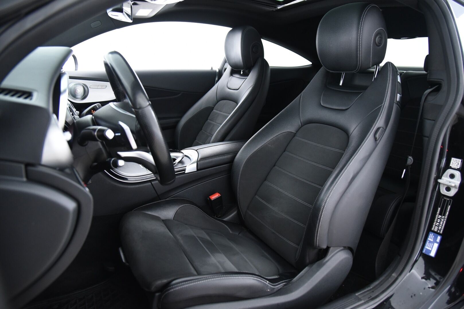 Mercedes-Benz C 2016 300 Coupé AMG / Distronic+ / DTR+Q / ILS-LED / Burmester / Panorama / P. Kamera / Sporttipenkit / Sähkökontti / - Huippuvarusteet! / Katveavustin / Putkisto / 2x renkaat & vanteet / Hyvät huollot! - HULLUT VÄLIPÄIVÄT KORKOTARJOUS 2,49%