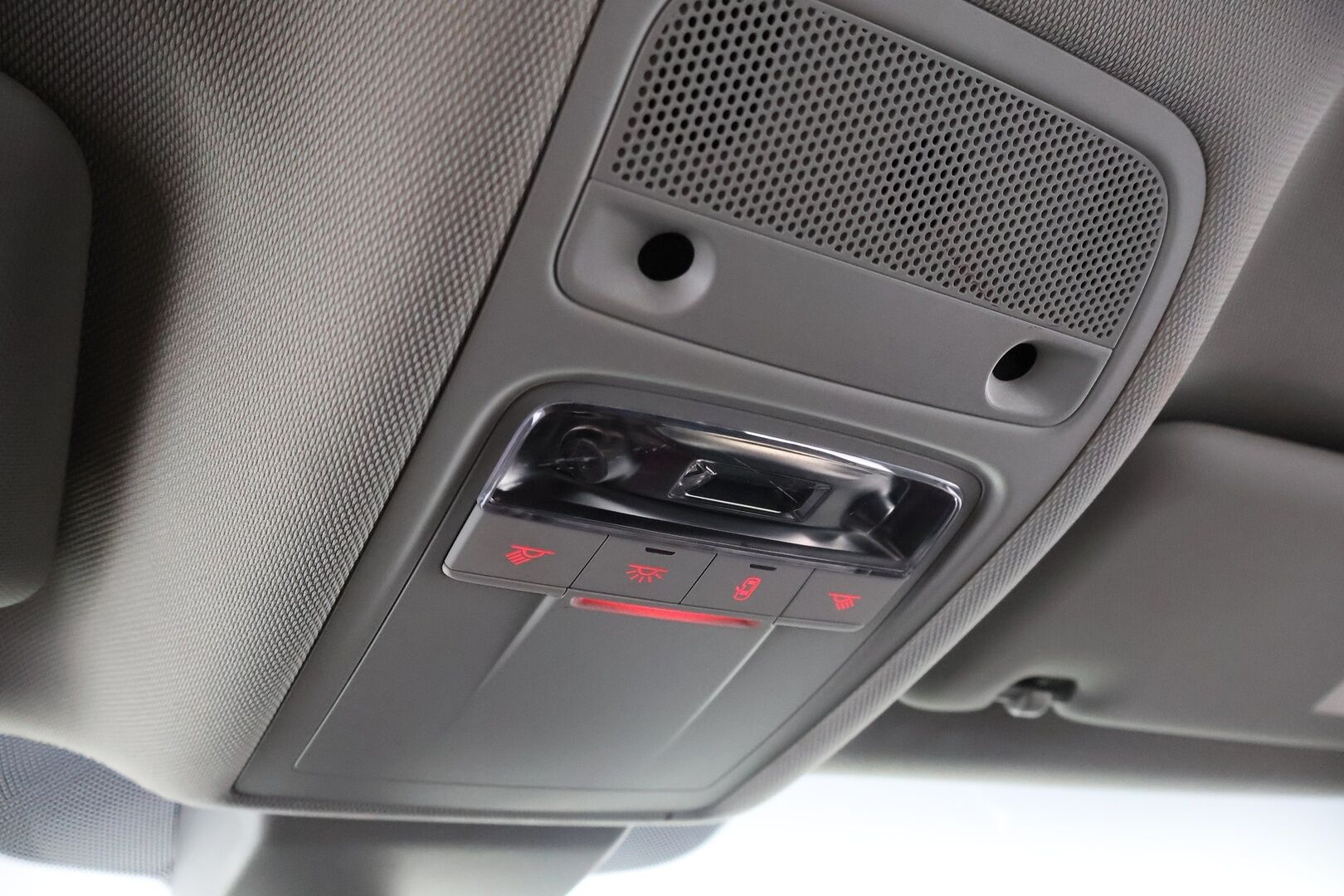 Audi A3 2015 Sportback Business Sport 1,4 TFSI e-tron S tronic - Vakkari / Peruutustutka / Lane Assist / Sporttipenkit / LED / KeylessGo / Kahdet hyvät merkkirenkaat / Juuri tullut!