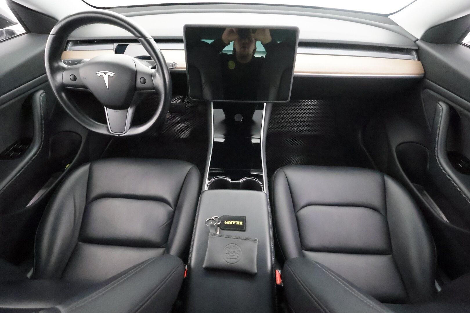 Tesla Model 3 2019 Long-Range Dual Motor AWD - | ACC | Premium Audio | Lasikatto | Digmittaristo | Sähkönahat | Muistipenkki | Autosteer | Keyless | P.kamera ja tutkat | LED | 