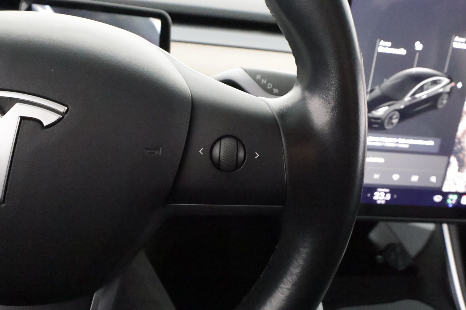 Tesla Model 3 2019 Long-Range Dual Motor AWD - | ACC | Premium Audio | Lasikatto | Digmittaristo | Sähkönahat | Muistipenkki | Autosteer | Keyless | P.kamera ja tutkat | LED | 