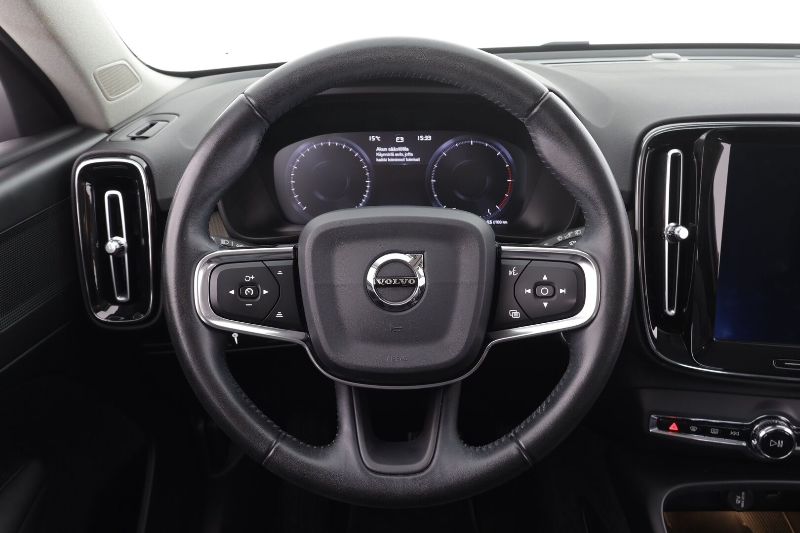 Volvo XC40 2019 D3 AWD Business Inscription aut * Webasto / ACC / LED / P.kamera / Sporttinahat / Keyless / Navi * - 1-om Suomi-auto / Kahdet renkaat / Merkkihuollettu! - Osta nyt, maksa vasta ensi vuonna