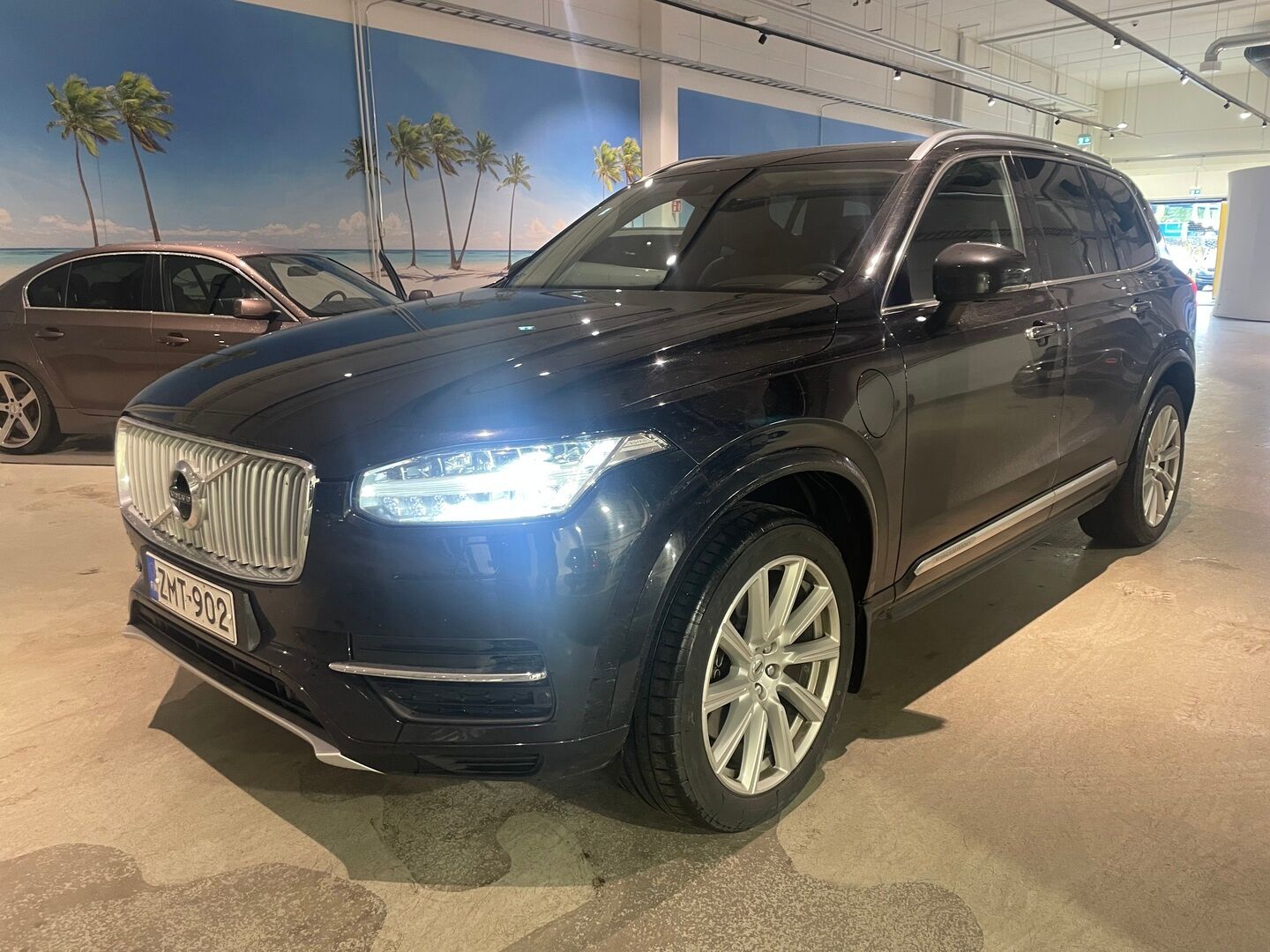 Volvo XC90 2019 T8 AWD Inscription aut 7-paik. - | ACC | Panorama | Webasto | S-Koukku | 360 | HighPerf. Audio | S-Luukku | Full-LED | Sporttinahat muisteilla | Suomiauto | 