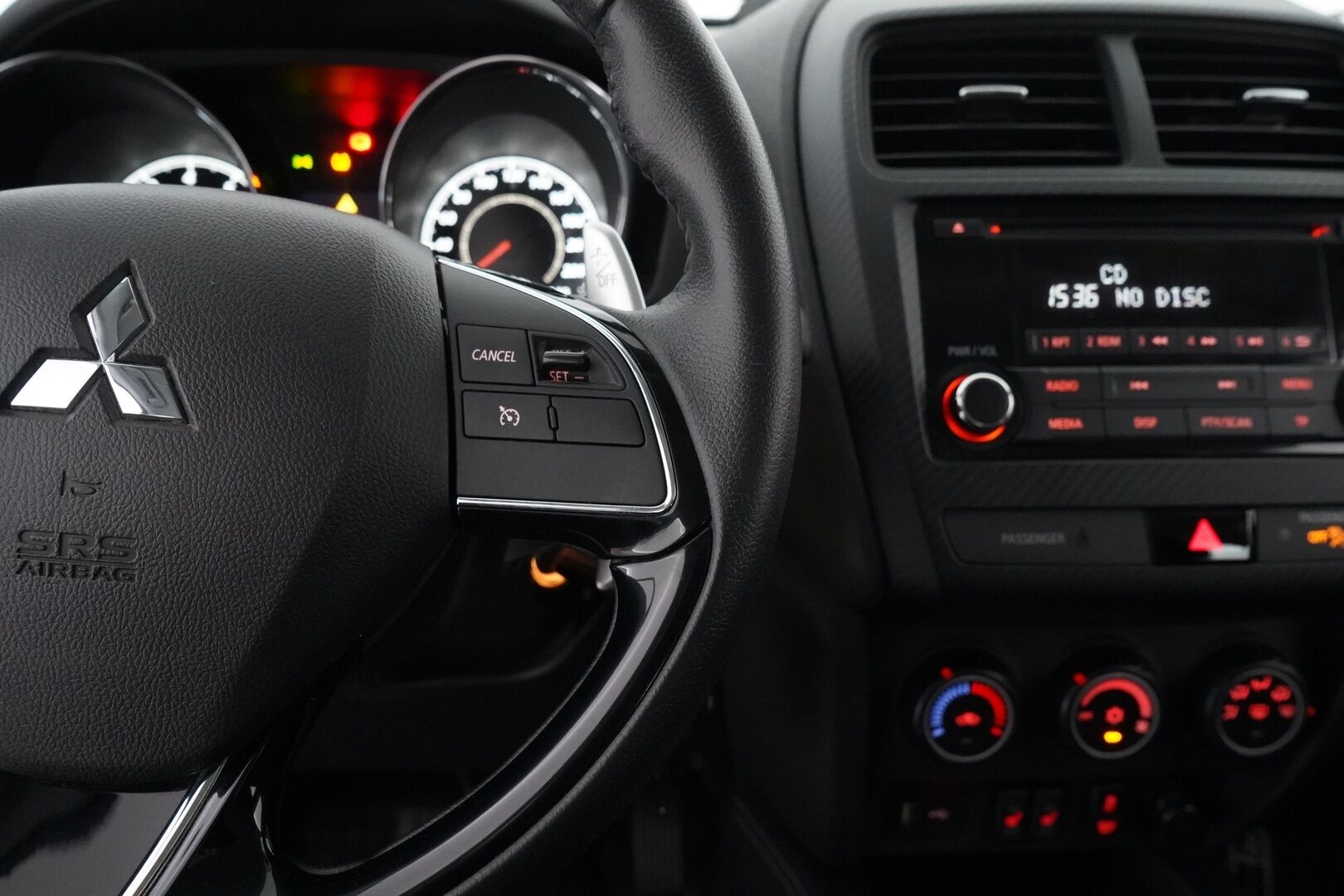 Mitsubishi ASX 2020 2.0 MIVEC Invite CVT 2WD - Vakkari | Lohkolämmitin | BT | Tutkat | Merkkihuollettu | Suomi-auto | Kahdet renkaat | Juuri katsastettu 