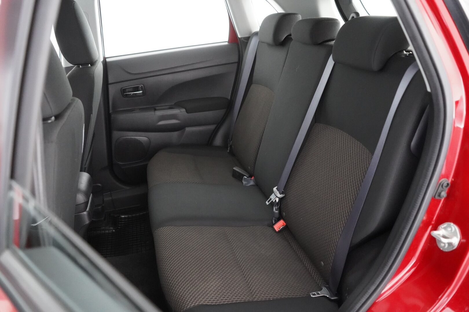 Mitsubishi ASX 2020 2.0 MIVEC Invite CVT 2WD - Vakkari | Lohkolämmitin | BT | Tutkat | Merkkihuollettu | Suomi-auto | Kahdet renkaat | Juuri katsastettu 
