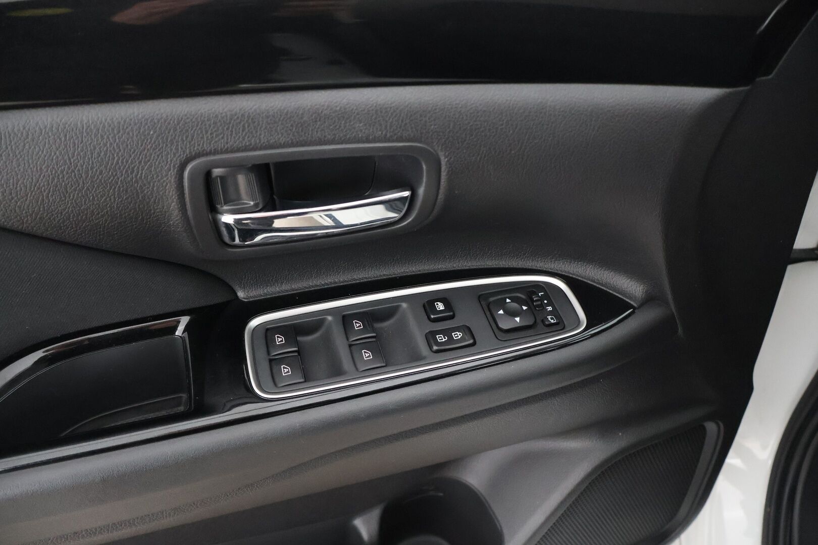 Mitsubishi Outlander PHEV 2021 Active 4WD 5P - ACC | Vetokoukku | P-kamera | Kaistavahti | CarPlay | Keyless | Merkkihuollot