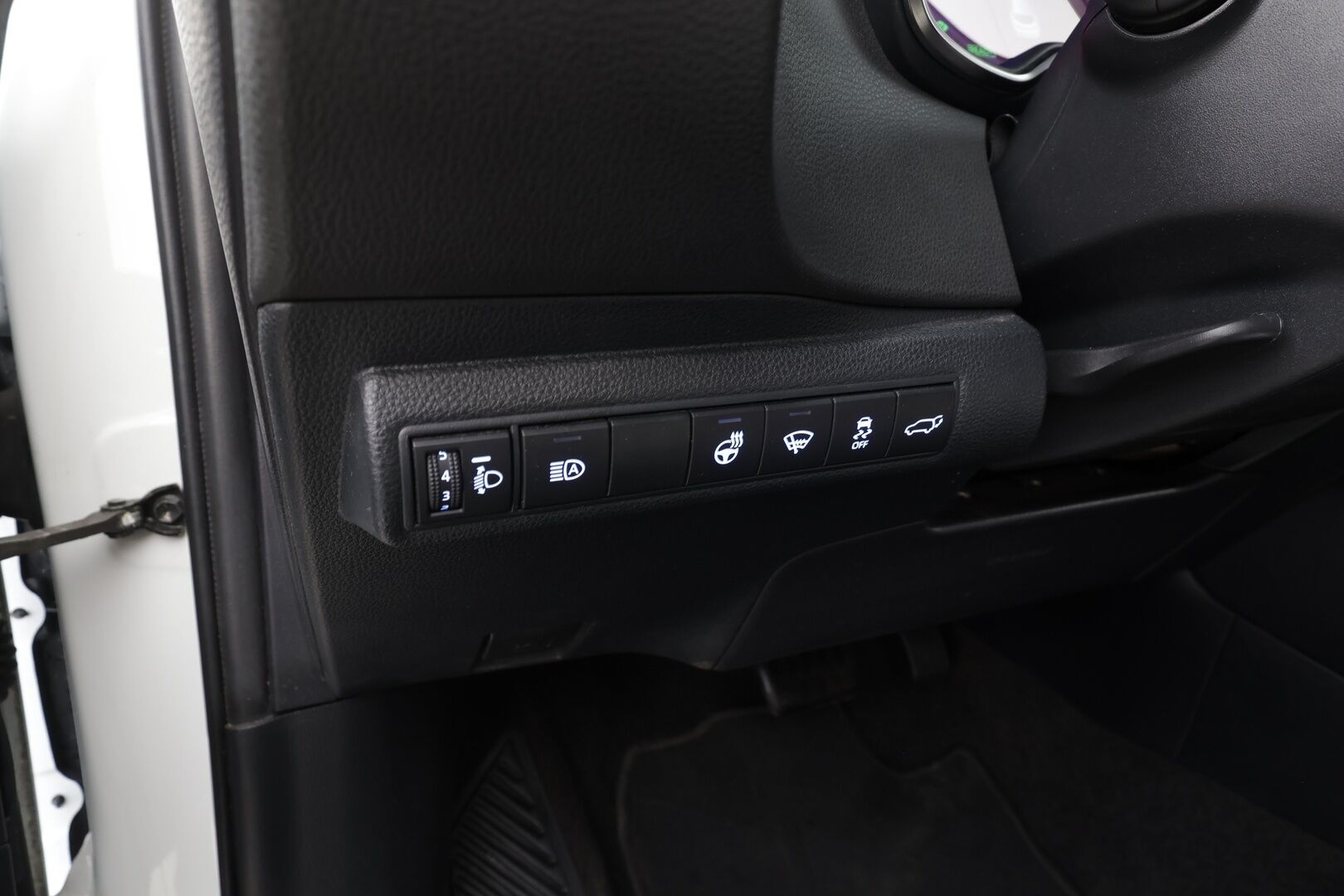 Toyota Corolla 2020 Touring Sports 1,8 Hybrid Active - | ACC | Lohko | P.Kamera | LED | Apple&Android | Suomi-auto | Kahdet Renkaat | Merkkihuollettu |