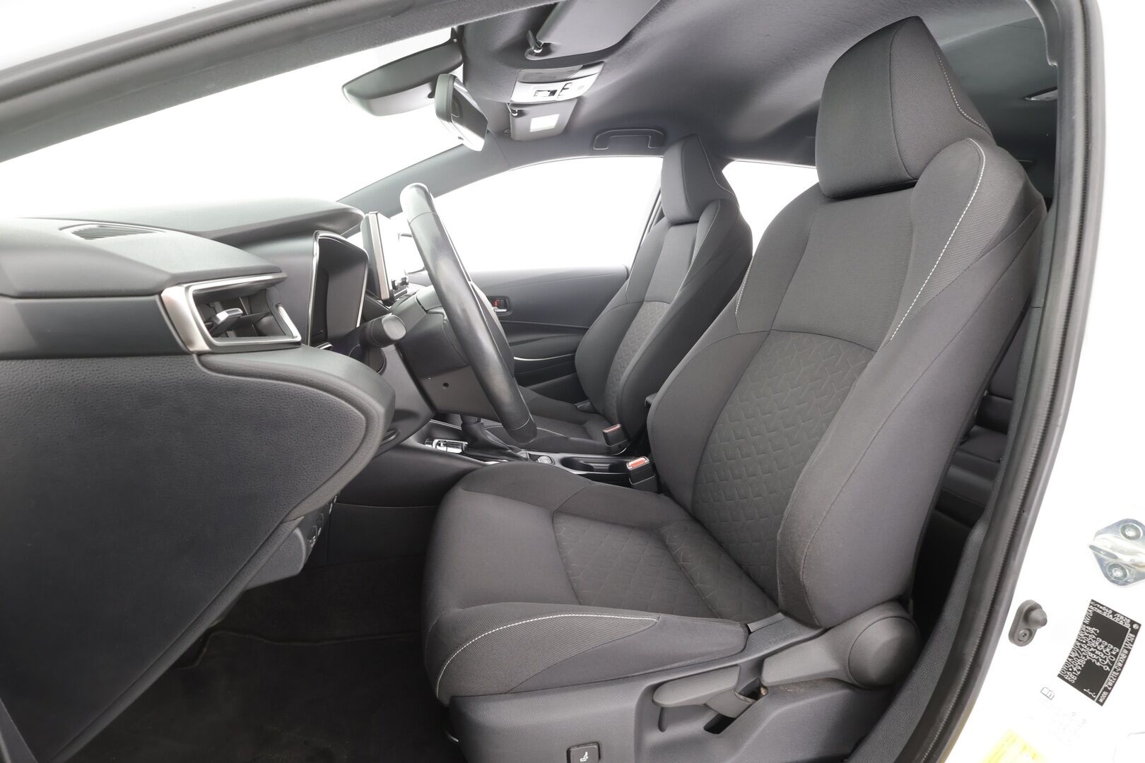 Toyota Corolla 2020 Touring Sports 1,8 Hybrid Active - | ACC | Lohko | P.Kamera | LED | Apple&Android | Suomi-auto | Kahdet Renkaat | Merkkihuollettu |