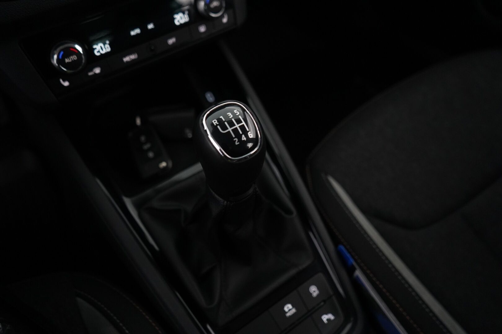 Skoda Scala 2020 1,0 TSI G-TEC Style *ACC / Lohko / Kamera / Tutkat / S.kontti* - Kahdet Skodan alumiinivanteet, sekä hyväkuntoiset renkaat / Viimeisin huolto 08.25 / 1-Omisteinen / Suomi-auto - HULLUT JOULUT KORKOTARJOUS 2,49% 