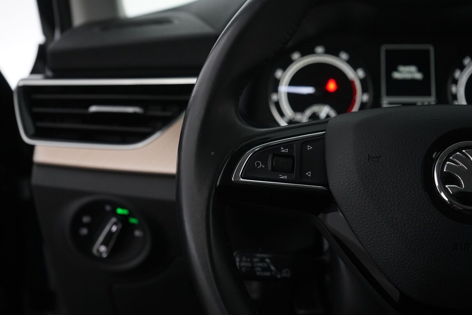 Skoda Scala 2020 1,0 TSI G-TEC Style *ACC / Lohko / Kamera / Tutkat / S.kontti* - Kahdet Skodan alumiinivanteet, sekä hyväkuntoiset renkaat / Viimeisin huolto 08.25 / 1-Omisteinen / Suomi-auto - HULLUT JOULUT KORKOTARJOUS 2,49% 