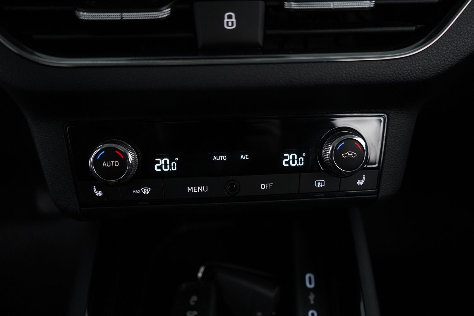 Skoda Scala 2020 1,0 TSI G-TEC Style *ACC / Lohko / Kamera / Tutkat / S.kontti* - Kahdet Skodan alumiinivanteet, sekä hyväkuntoiset renkaat / Viimeisin huolto 08.25 / 1-Omisteinen / Suomi-auto - HULLUT JOULUT KORKOTARJOUS 2,49% 