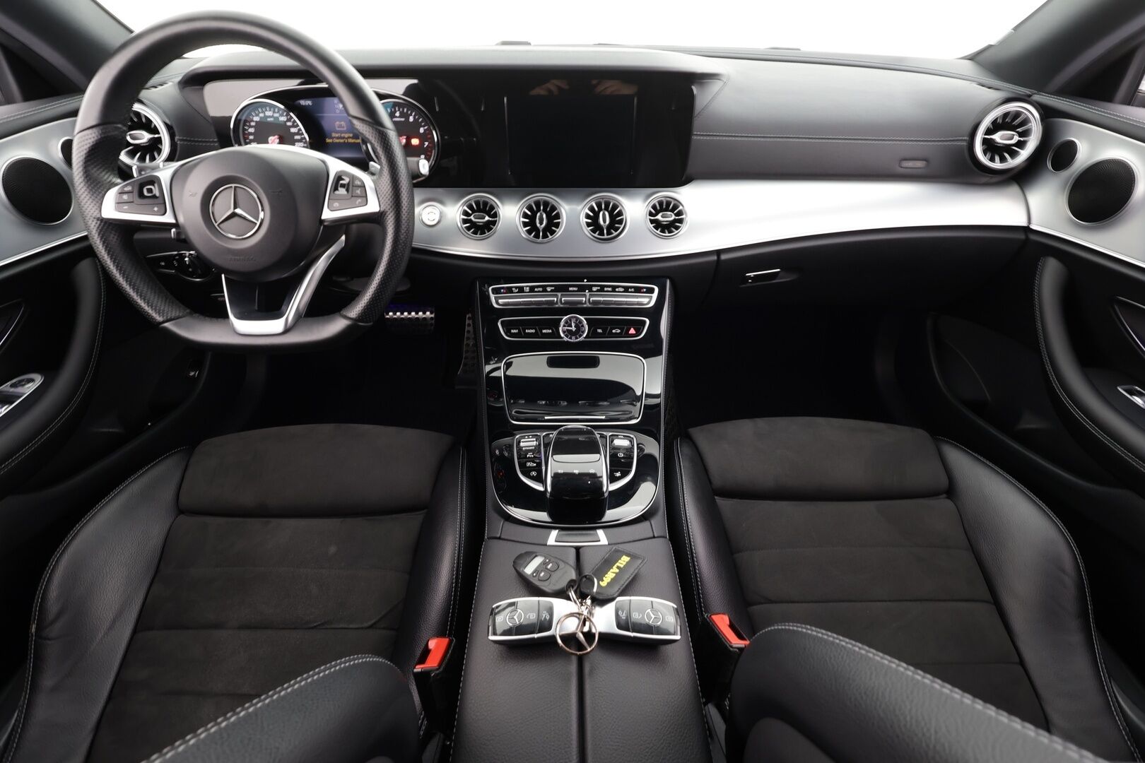 Mercedes-Benz E 2017 200 A Coupé Business AMG * Webasto / Multibeam / P.kamera / Katveavustin / Sportpenkit / Ambient-valot / Keyless * - Kahdet renkaat - HULLU BLACKWEEK KORKOTARJOUS 2,49%