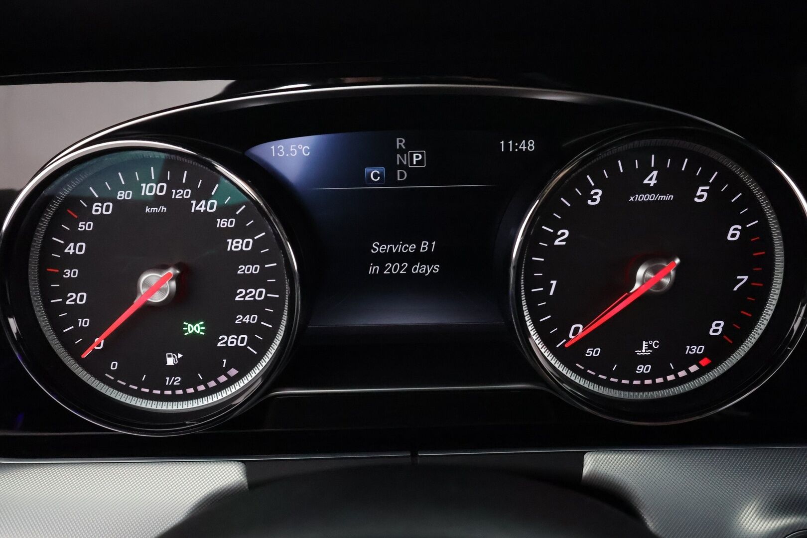 Mercedes-Benz E 2017 200 A Coupé Business AMG * Webasto / Multibeam / P.kamera / Katveavustin / Sportpenkit / Ambient-valot / Keyless * - Kahdet renkaat - HULLU BLACKWEEK KORKOTARJOUS 2,49%