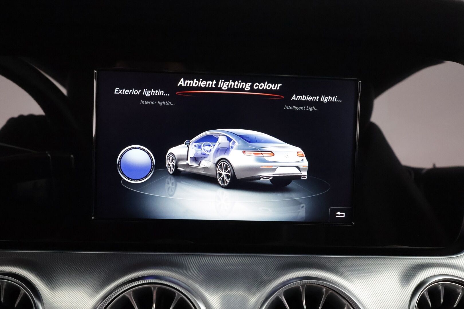 Mercedes-Benz E 2017 200 A Coupé Business AMG * Webasto / Multibeam / P.kamera / Katveavustin / Sportpenkit / Ambient-valot / Keyless * - Kahdet renkaat - HULLU BLACKWEEK KORKOTARJOUS 2,49%