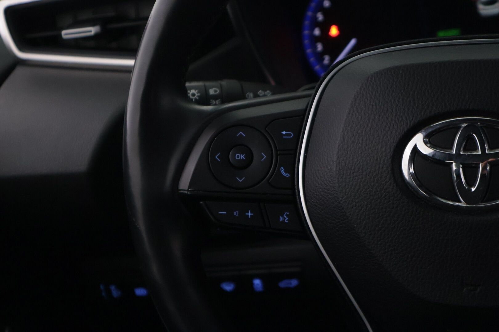 Toyota Corolla 2020 Touring Sports 2,0 Hybrid Active Business YritysOutlet - Myydään vain yrityksille