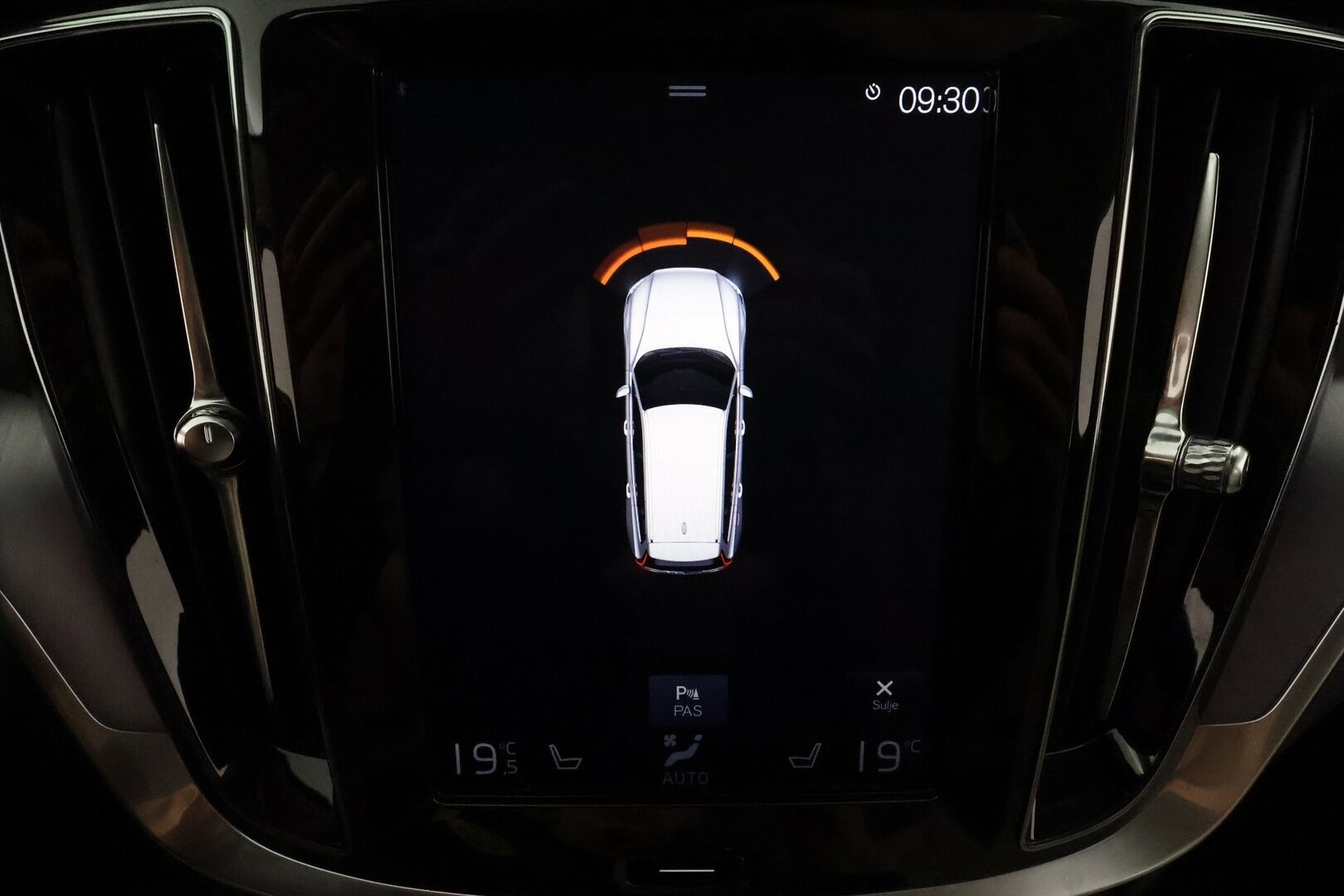Volvo V60 2020 D3 AWD Business aut **Webasto / Adapt.Vakkari / LED-valot / P.Tutkat / Harman/Kardon / Sporttinahat / Navi** - Suomi-auto / Kahdet Renkaat