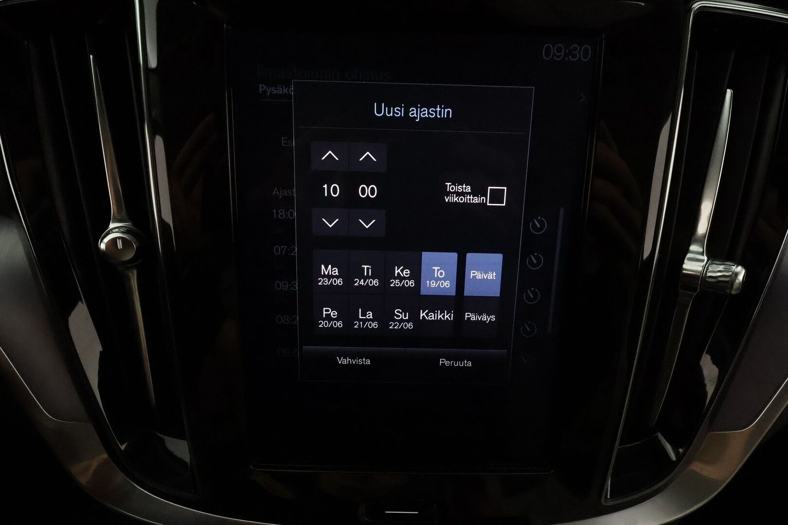 Volvo V60 2020 D3 AWD Business aut **Webasto / Adapt.Vakkari / LED-valot / P.Tutkat / Harman/Kardon / Sporttinahat / Navi** - Suomi-auto / Kahdet Renkaat