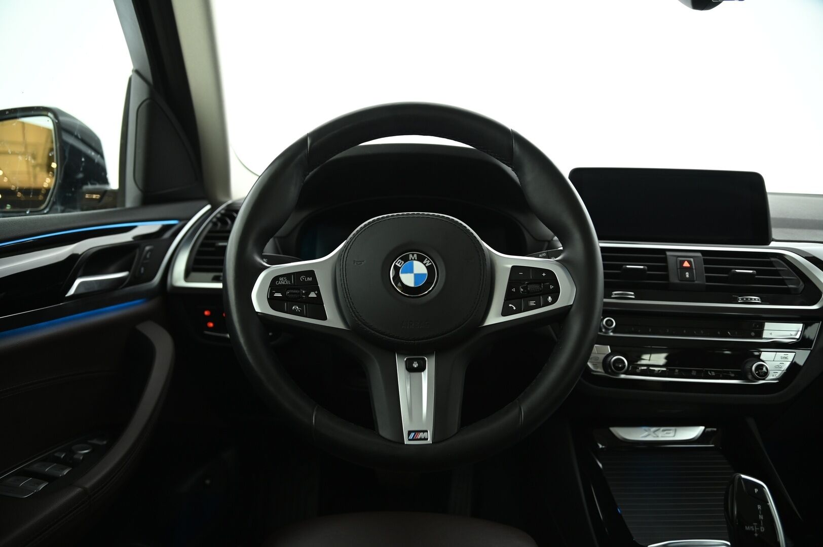 BMW X3 2020 G01 xDrive 30e A Business xLine *ACC / Adapt. LED /360-kamera / Hifi / Eleohjaus / M-Sport ratti / Nahat / Proff. nav / Carplay* - 3,99 % KORKOTARJOUS TÄHÄN AUTOON - Akkutestattu! SOH Arvo 90% /1- omisteinen Suomi-auto täydellisellä merkkihuolto historialla!
