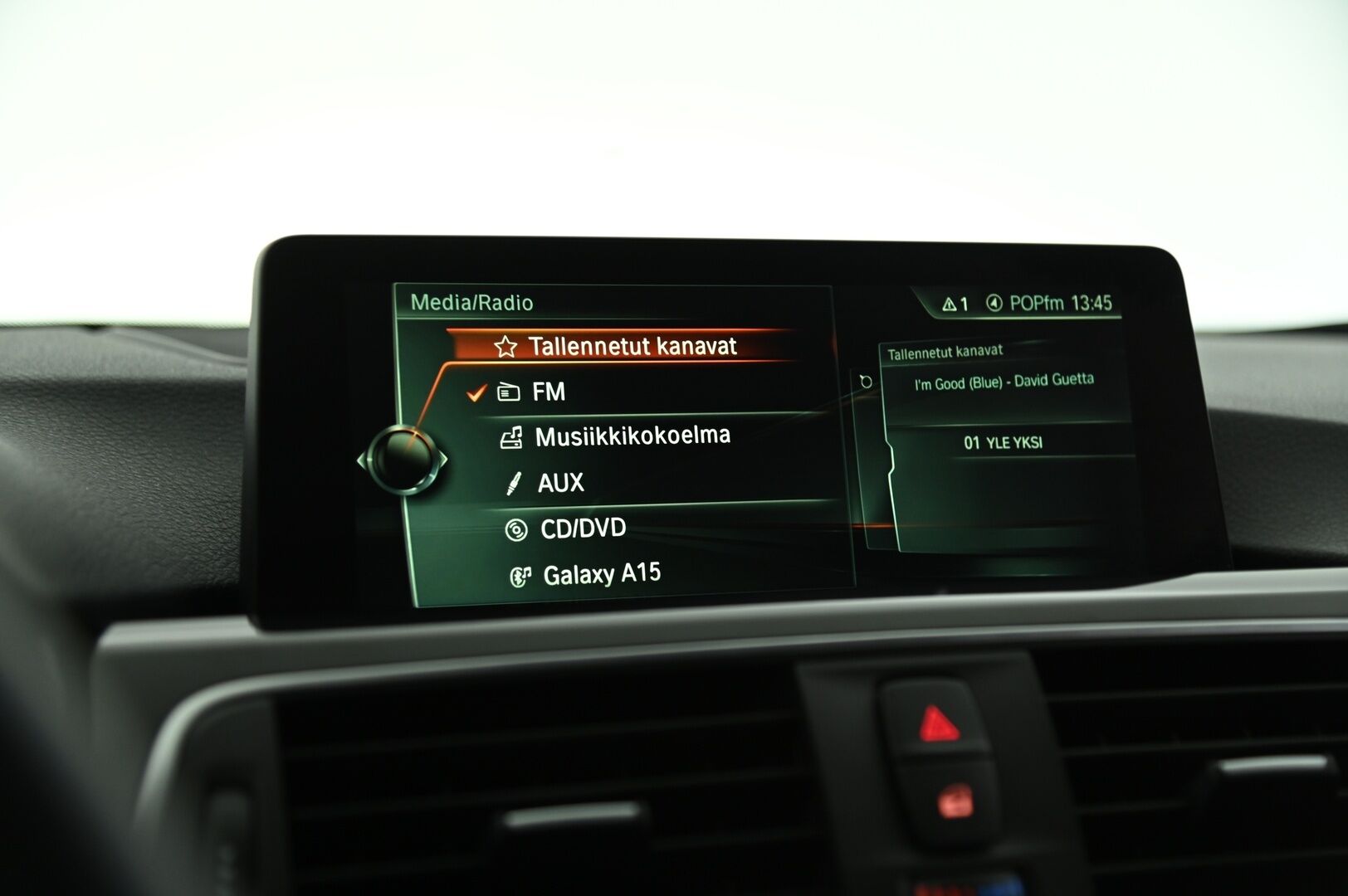 BMW 330 2017 7.6kWh, 330e iPerformance Sedan **Adapt. vakkari / Prof.Nafi / Hifit / LED / Sporttipenkit** - Näyttävä / Taloudellinen / Juuri katsastettu*