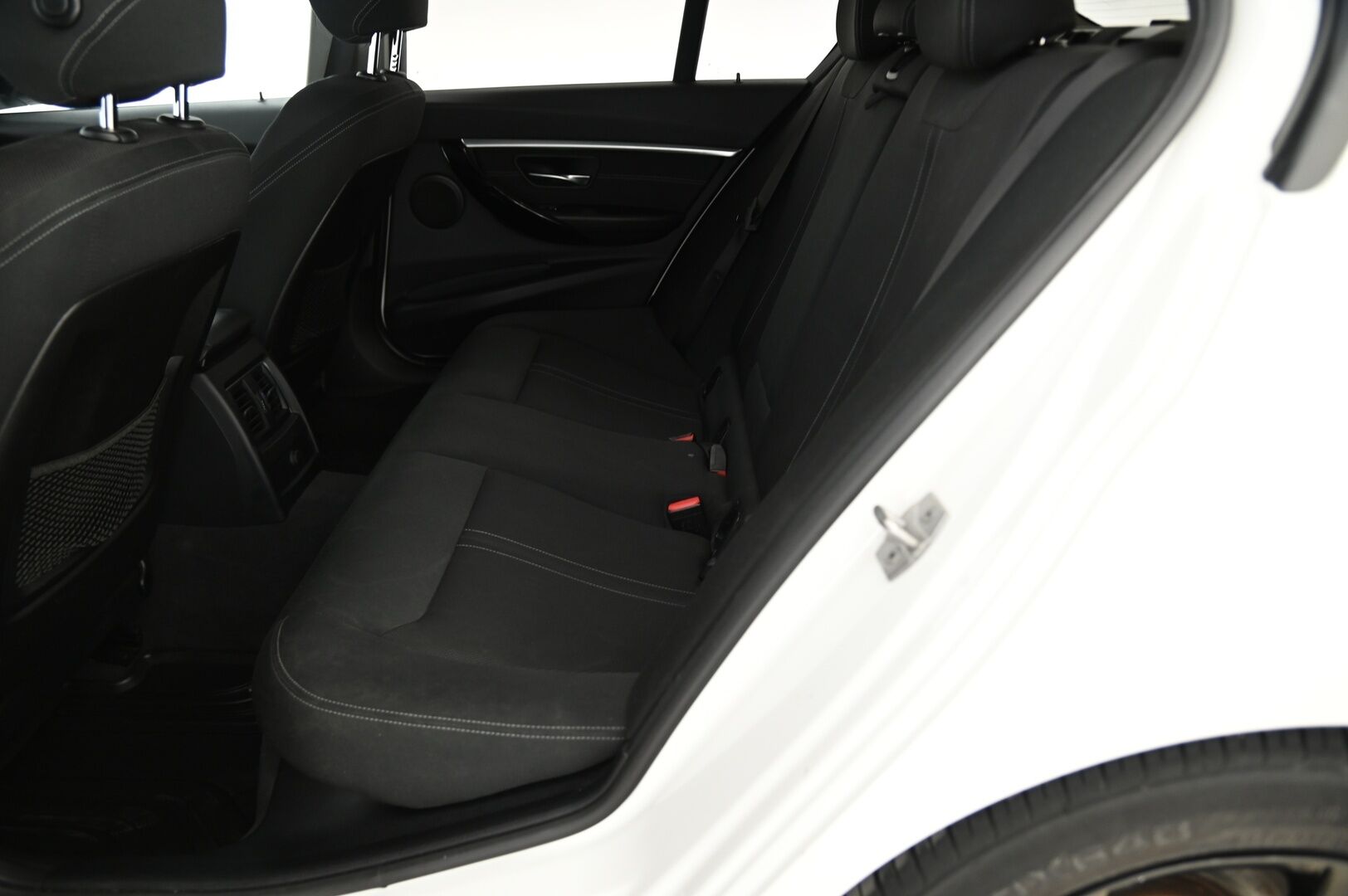 BMW 330 2017 7.6kWh, 330e iPerformance Sedan **Adapt. vakkari / Prof.Nafi / Hifit / LED / Sporttipenkit** - Näyttävä / Taloudellinen / Juuri katsastettu*