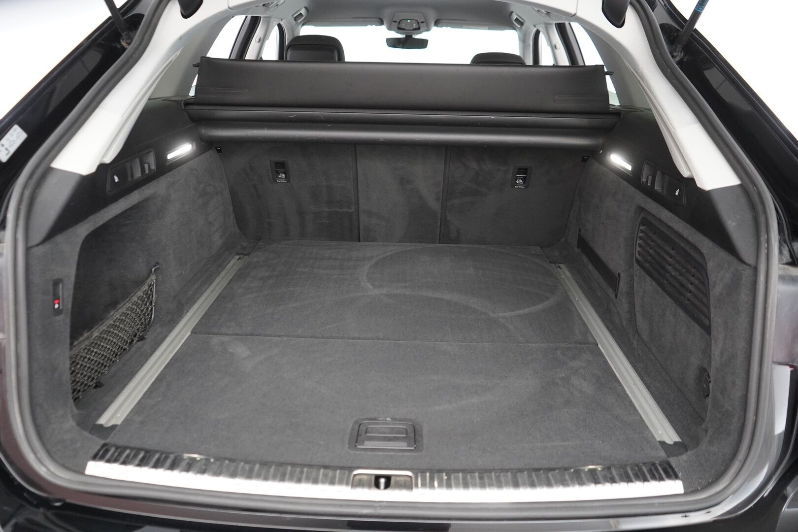 Audi A6 2020 Avant Business Sport 40 TDI MHEV quattro S tronic *Webasto / Matrix LED / B&O / 360 Kamera / Navi * - Suomi-auto / Merkkihuoltohistoria / Jakohihna vaihdettu 204tkm / Kahdet Audin vanteet