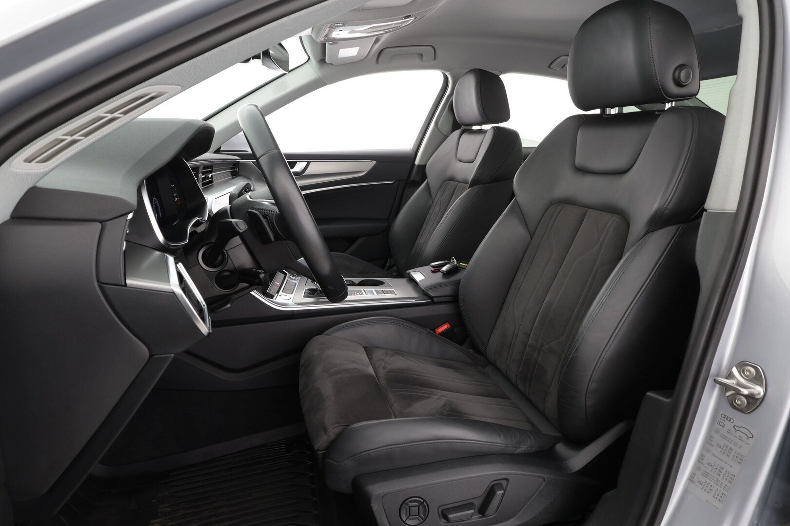 Audi A6 2020 Sedan Business Sport 50 TFSI e quattro S tronic * ACC / B&O / Night Vision / HUD / 360° / Muistipenkki / Navi * - KATSO POIKKEUKSELLINEN HINTA! / Suomi-auto / SoH 90.4% / Kahdet OEM vanteet / Huippuvarusteet! / Myydään juuri huollettuna