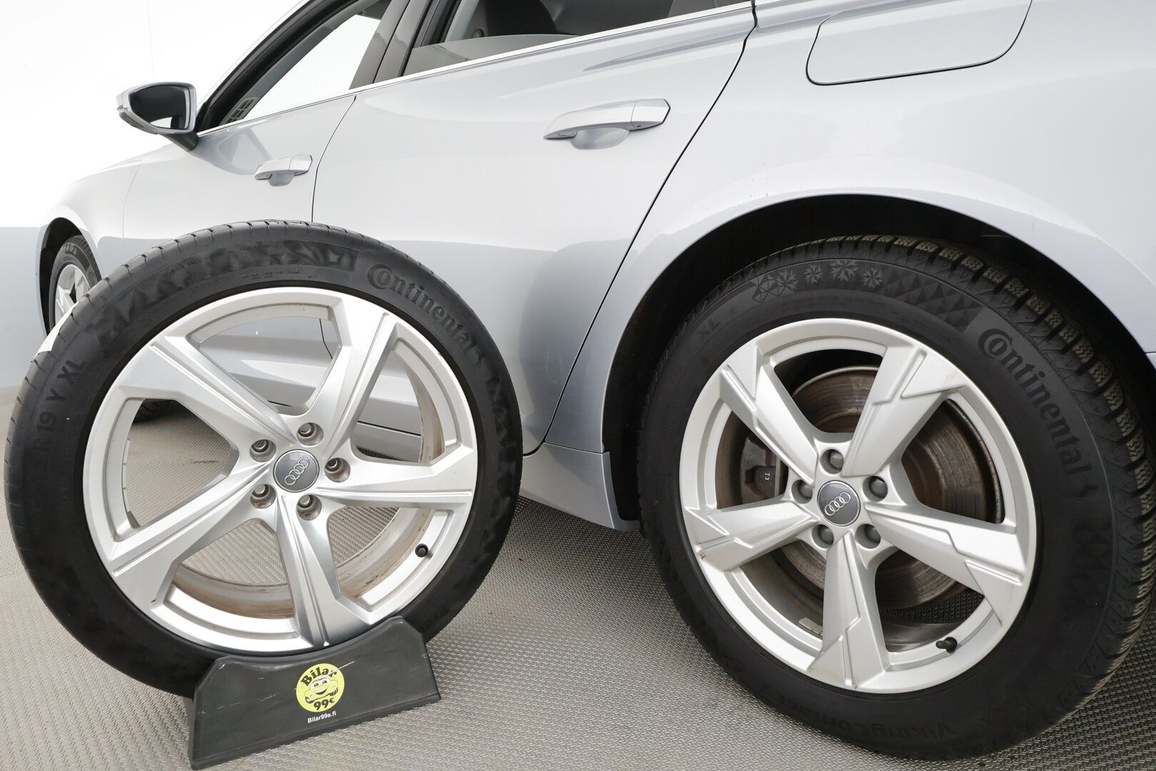 Audi A6 2020 Sedan Business Sport 50 TFSI e quattro S tronic * ACC / B&O / Night Vision / HUD / 360° / Muistipenkki / Navi * - KATSO POIKKEUKSELLINEN HINTA! / Suomi-auto / SoH 90.4% / Kahdet OEM vanteet / Huippuvarusteet! / Myydään juuri huollettuna