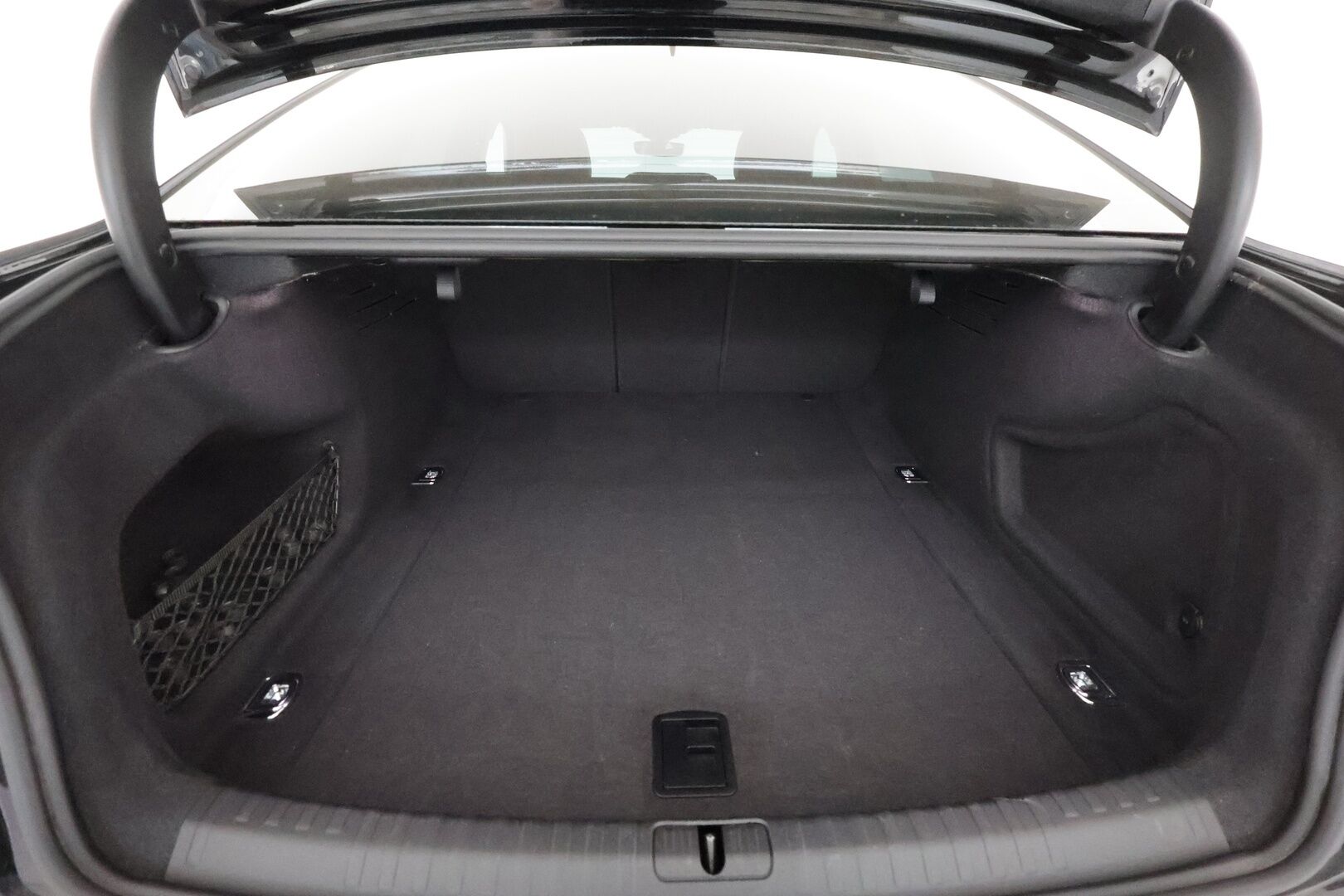 Audi A6 2020 Sedan Business Sport 40 TDI MHEV quattro S tronic - 3,99 % KORKOTARJOUS TÄHÄN AUTOON - 31.5. ASTI! - Suomi auto / P.kamera  / Navi / Sporttipenkit / Vakkari / Merkkihuollettu!