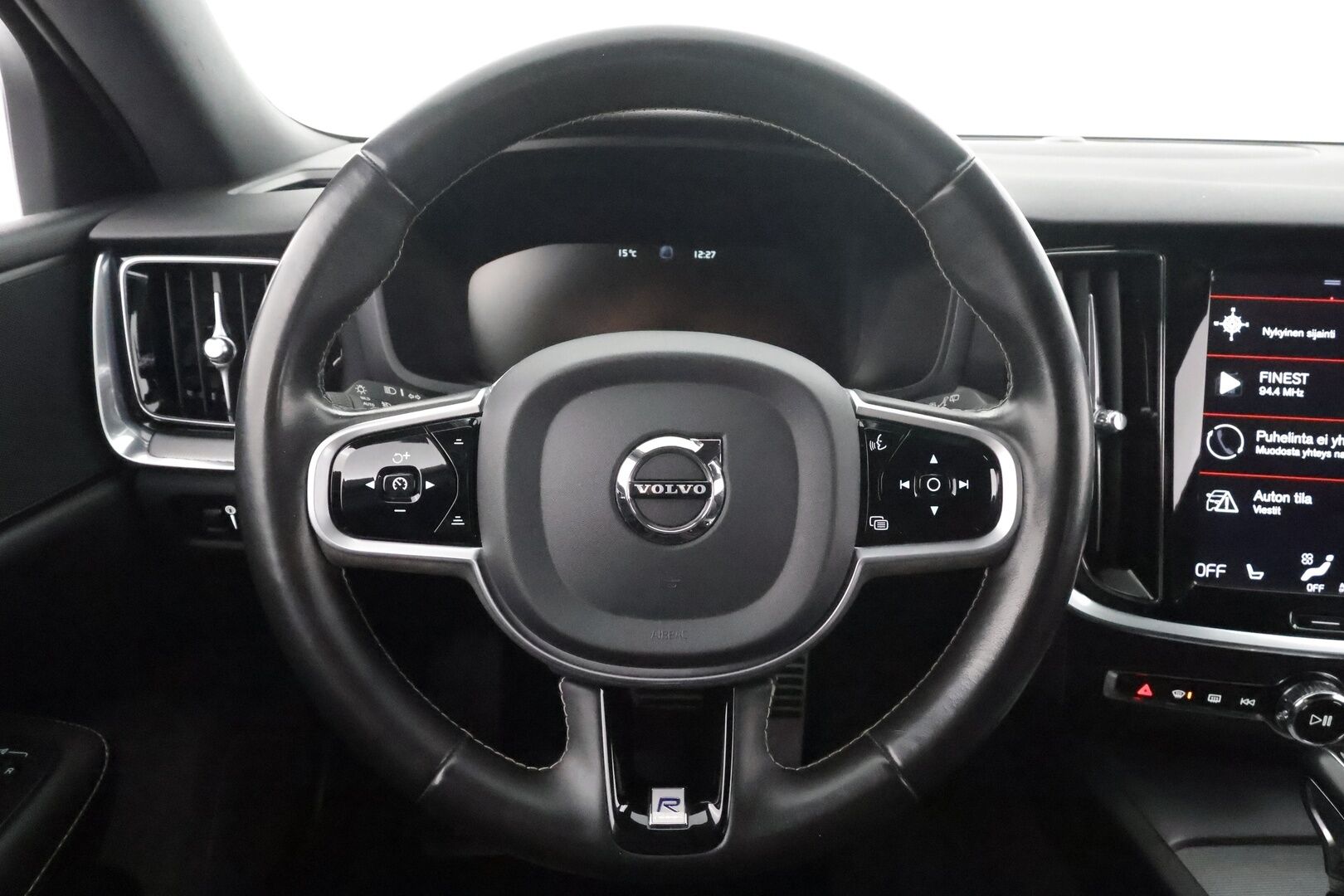 Volvo V60 2020 T5 AWD Business R-Design aut * Webasto / Koukku / ACC / Full-LED / 360 / Sportpenkki Muistilla / Keyless * - HUD / Suomi-auto / Kahdet renkaat aluvanteilla / Merkkihuollot