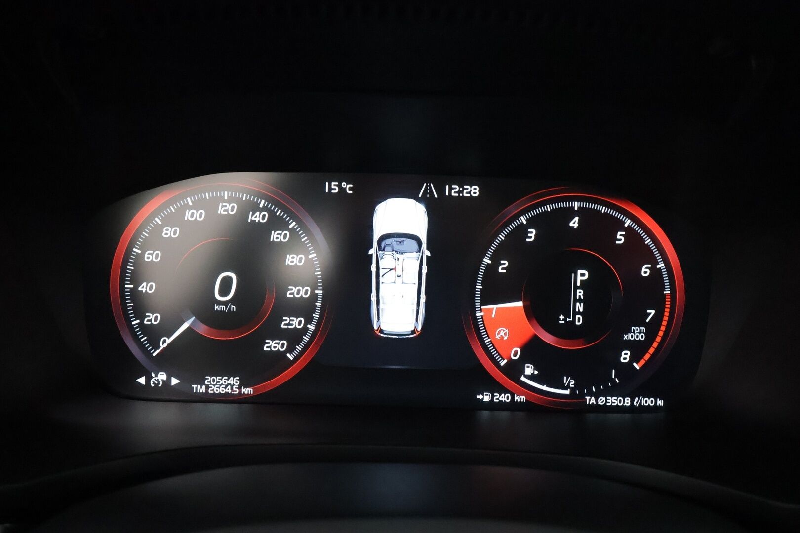 Volvo V60 2020 T5 AWD Business R-Design aut * Webasto / Koukku / ACC / Full-LED / 360 / Sportpenkki Muistilla / Keyless * - HUD / Suomi-auto / Kahdet renkaat aluvanteilla / Merkkihuollot