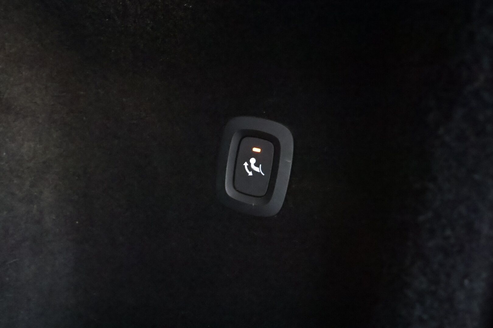 Volvo V60 2020 T5 AWD Business R-Design aut * Webasto / Koukku / ACC / Full-LED / 360 / Sportpenkki Muistilla / Keyless * - HUD / Suomi-auto / Kahdet renkaat aluvanteilla / Merkkihuollot