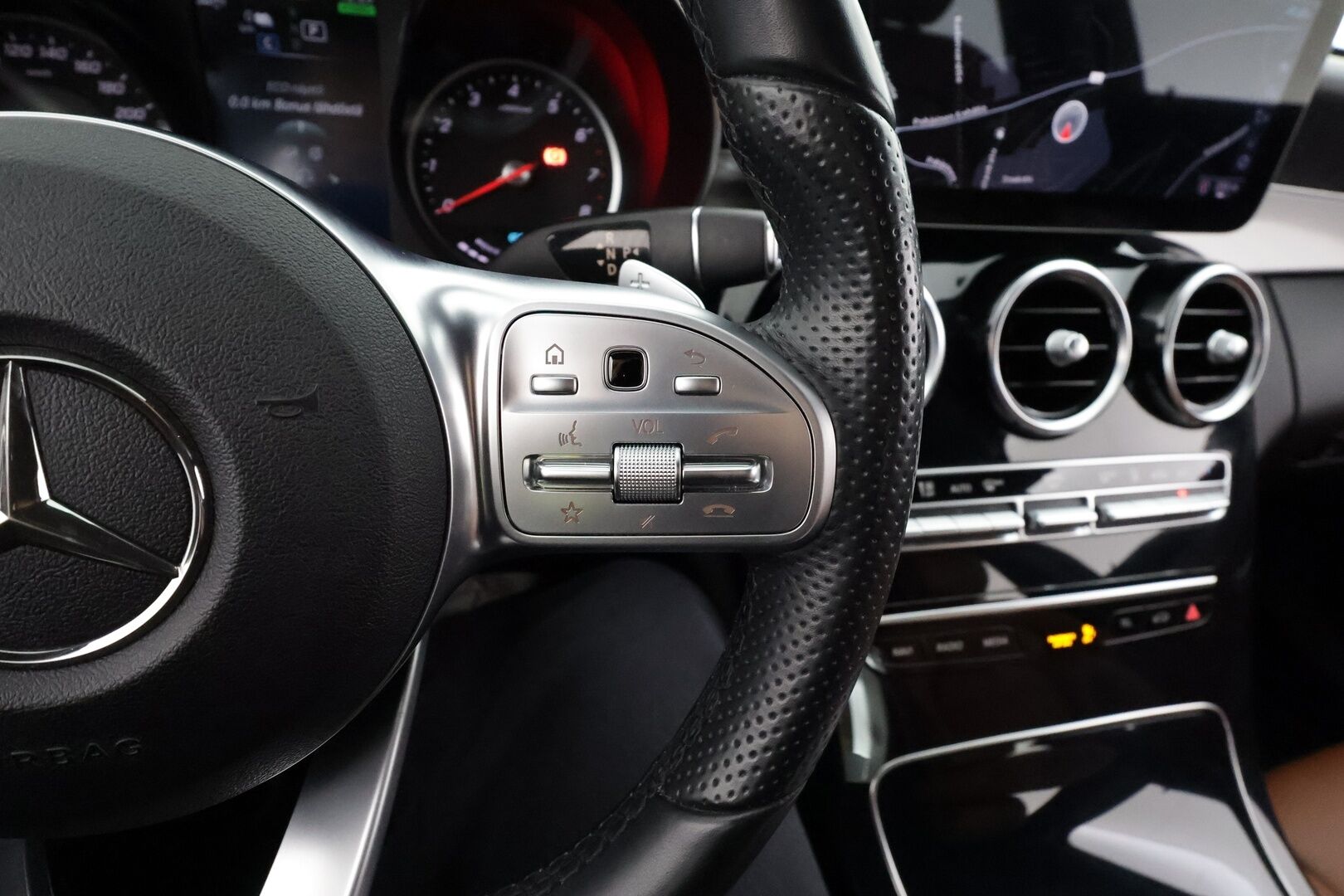 Mercedes-Benz C 2020 300 e 4MATIC A Business AMG Edition EQ Power * Facelift / Distronic / Multibeam LED / P.kamera / Sporttinahat / Navi * - Suomi-auto 