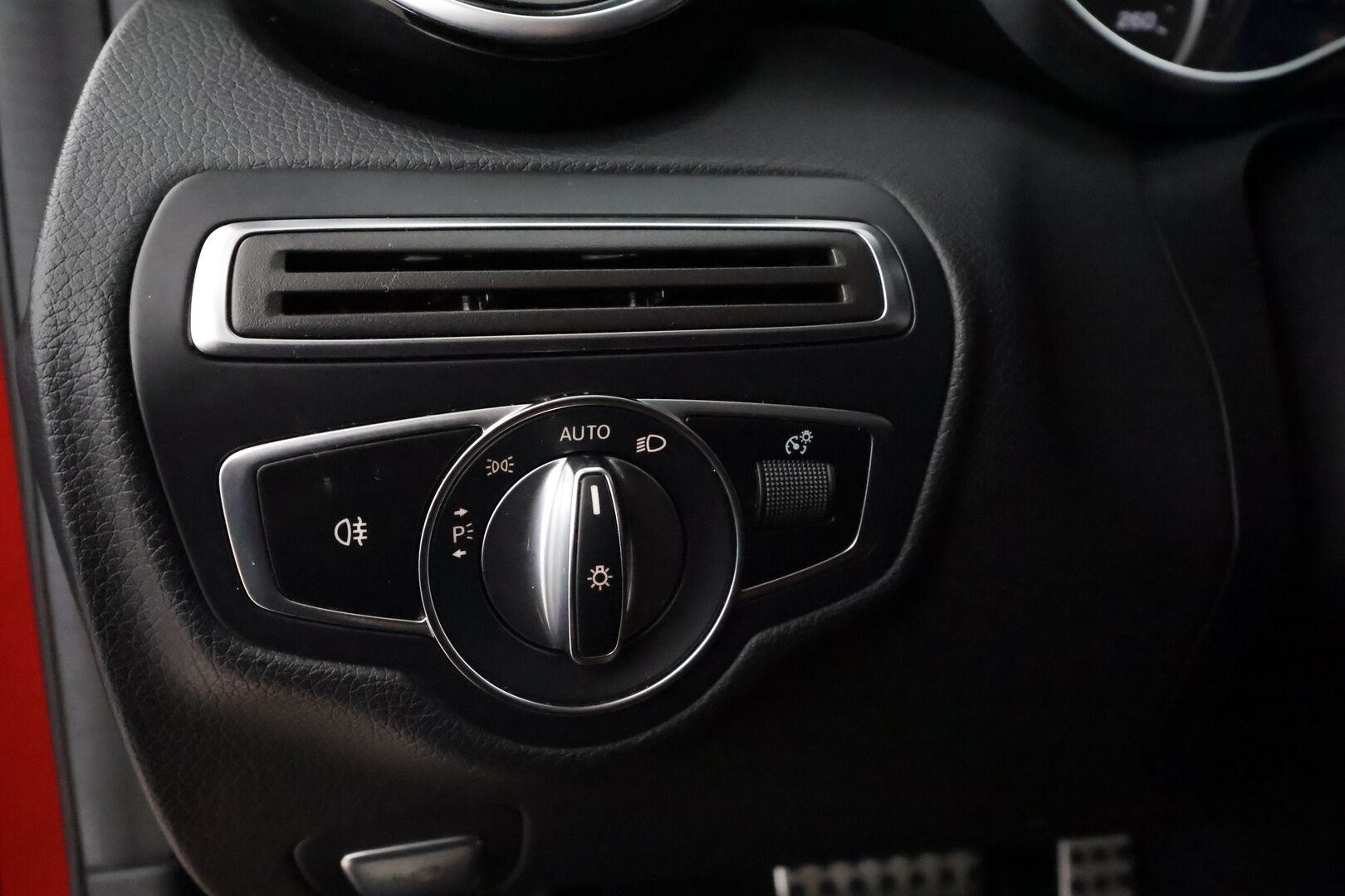 Mercedes-Benz C 2020 300 e 4MATIC A Business AMG Edition EQ Power * Facelift / Distronic / Multibeam LED / P.kamera / Sporttinahat / Navi * - Suomi-auto 