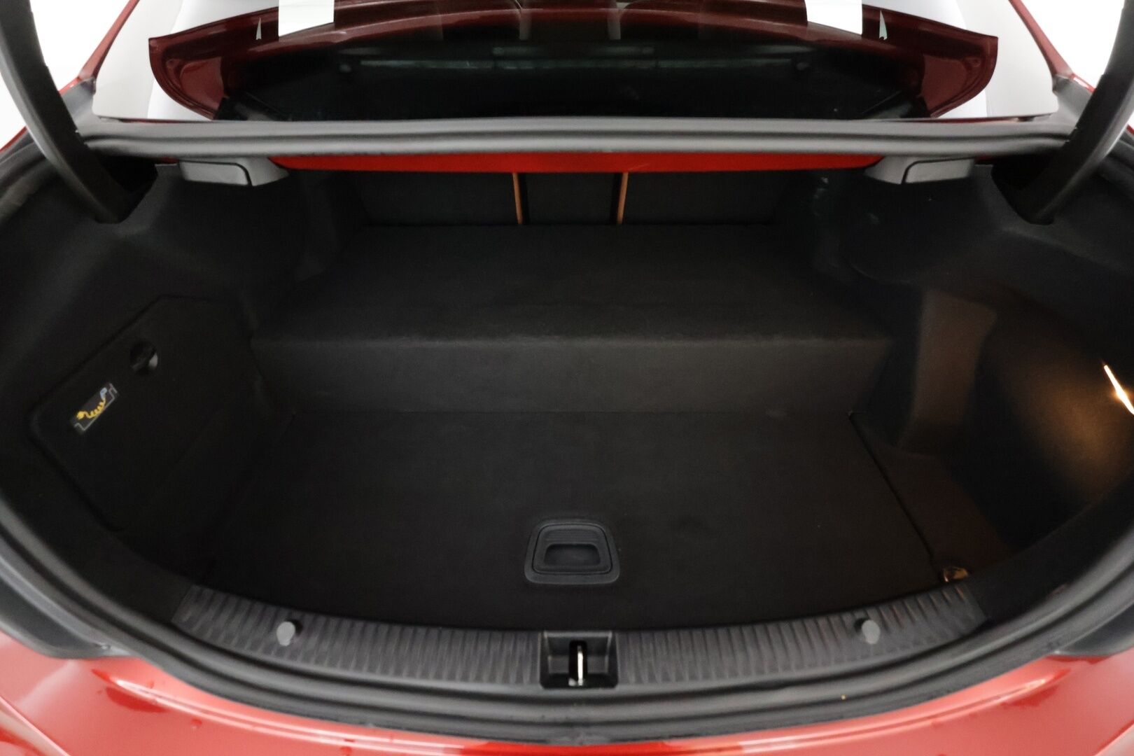 Mercedes-Benz C 2020 300 e 4MATIC A Business AMG Edition EQ Power * Facelift / Distronic / Multibeam LED / P.kamera / Sporttinahat / Navi * - Suomi-auto - HULLU BLACKWEEK KORKOTARJOUS 2,49%