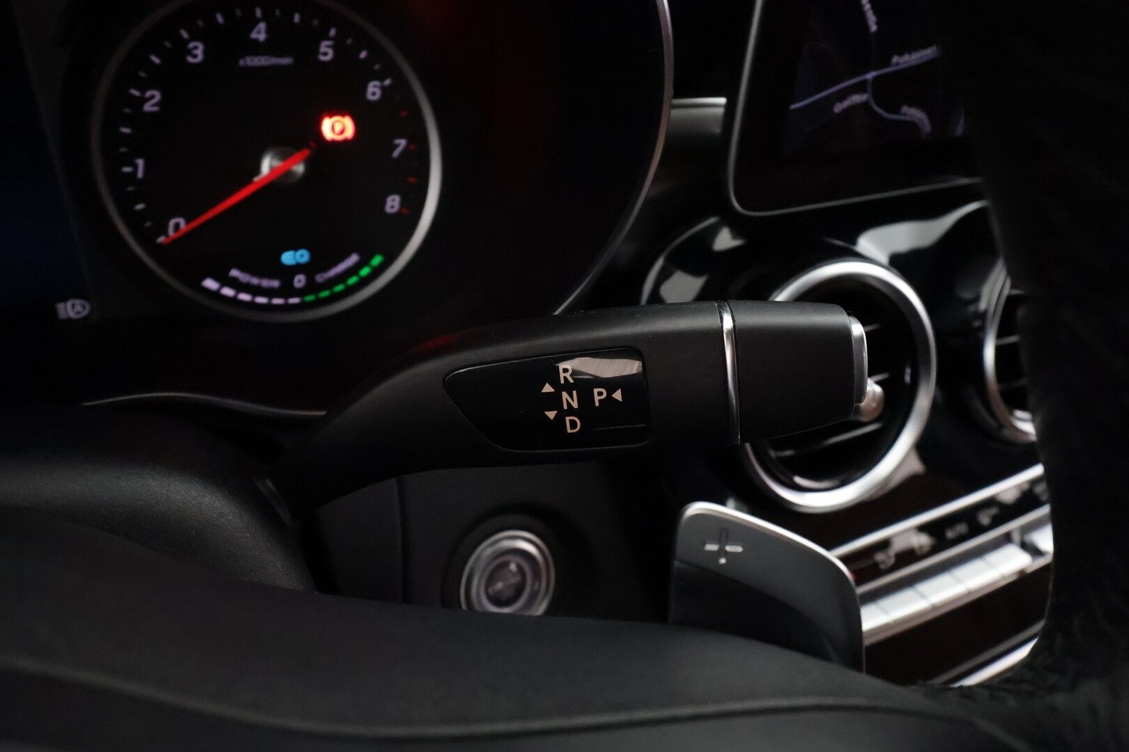 Mercedes-Benz C 2020 300 e 4MATIC A Business AMG Edition EQ Power * Facelift / Distronic / Multibeam LED / P.kamera / Sporttinahat / Navi * - Suomi-auto 