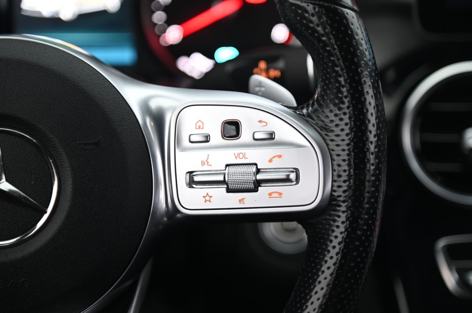 Mercedes-Benz C 2020 300 de T A Business AMG Edition EQ Power *DTR+ / Suomi-Auto / Navi / P-Kamera / Multibeam-LED* - *Juuri saapunut ja B-Huolto tehty! / AMG-Sisä- ja ulkonäköpaketti / ACC / Urheiluistuimet / Lisälämmitys / Tutkat / Musta sisäkattoverhoilu/ Siisti!* - HULLU BLACKWEEK KORKOTARJOUS 2,49%