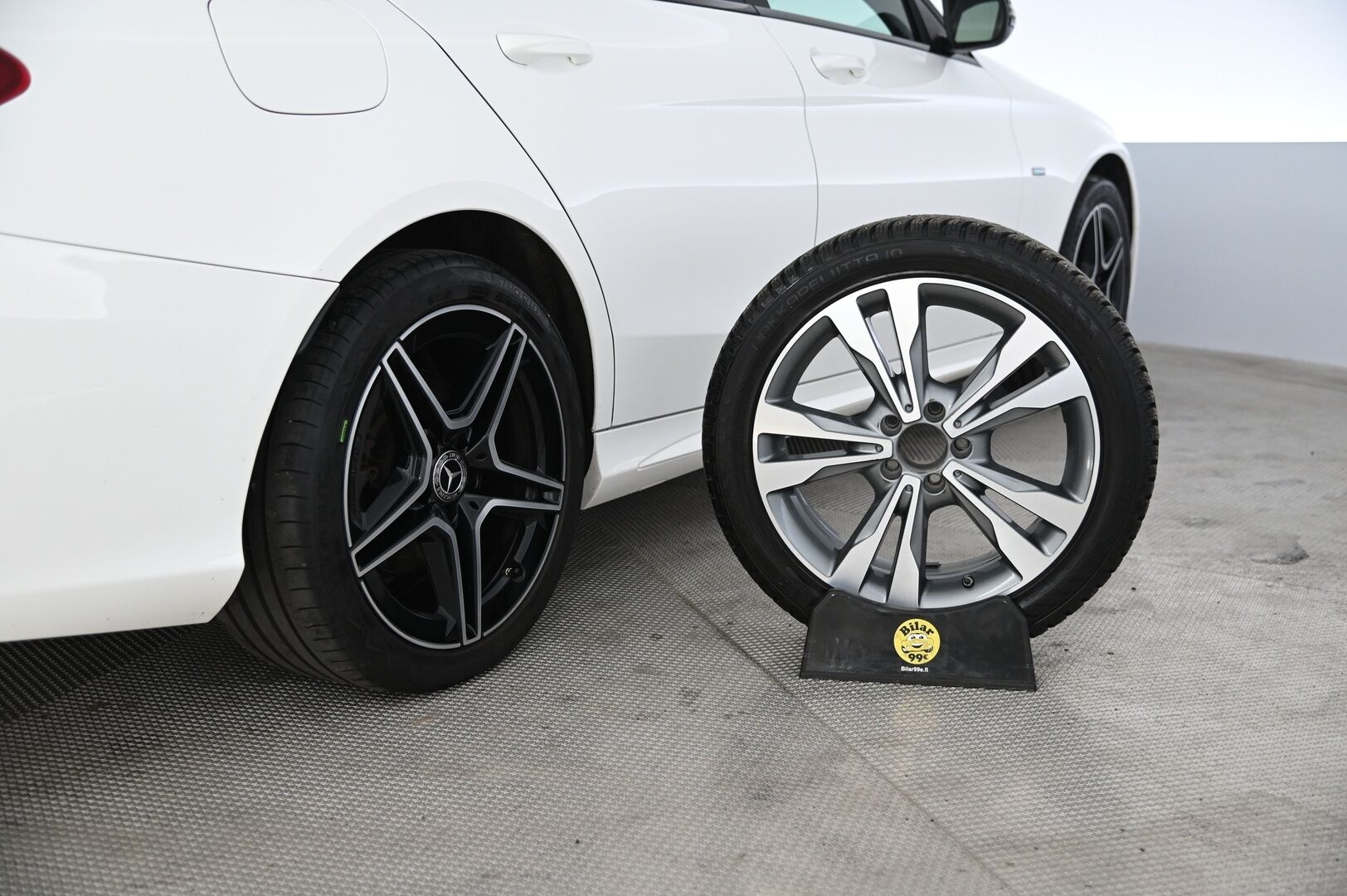 Mercedes-Benz C 2020 300 de T A Business AMG Edition EQ Power *DTR+ / Suomi-Auto / Navi / P-Kamera / Multibeam-LED* - *Juuri saapunut ja B-Huolto tehty! / AMG-Sisä- ja ulkonäköpaketti / ACC / Urheiluistuimet / Lisälämmitys / Tutkat / Musta sisäkattoverhoilu/ Siisti!* - HULLU BLACKWEEK KORKOTARJOUS 2,49%