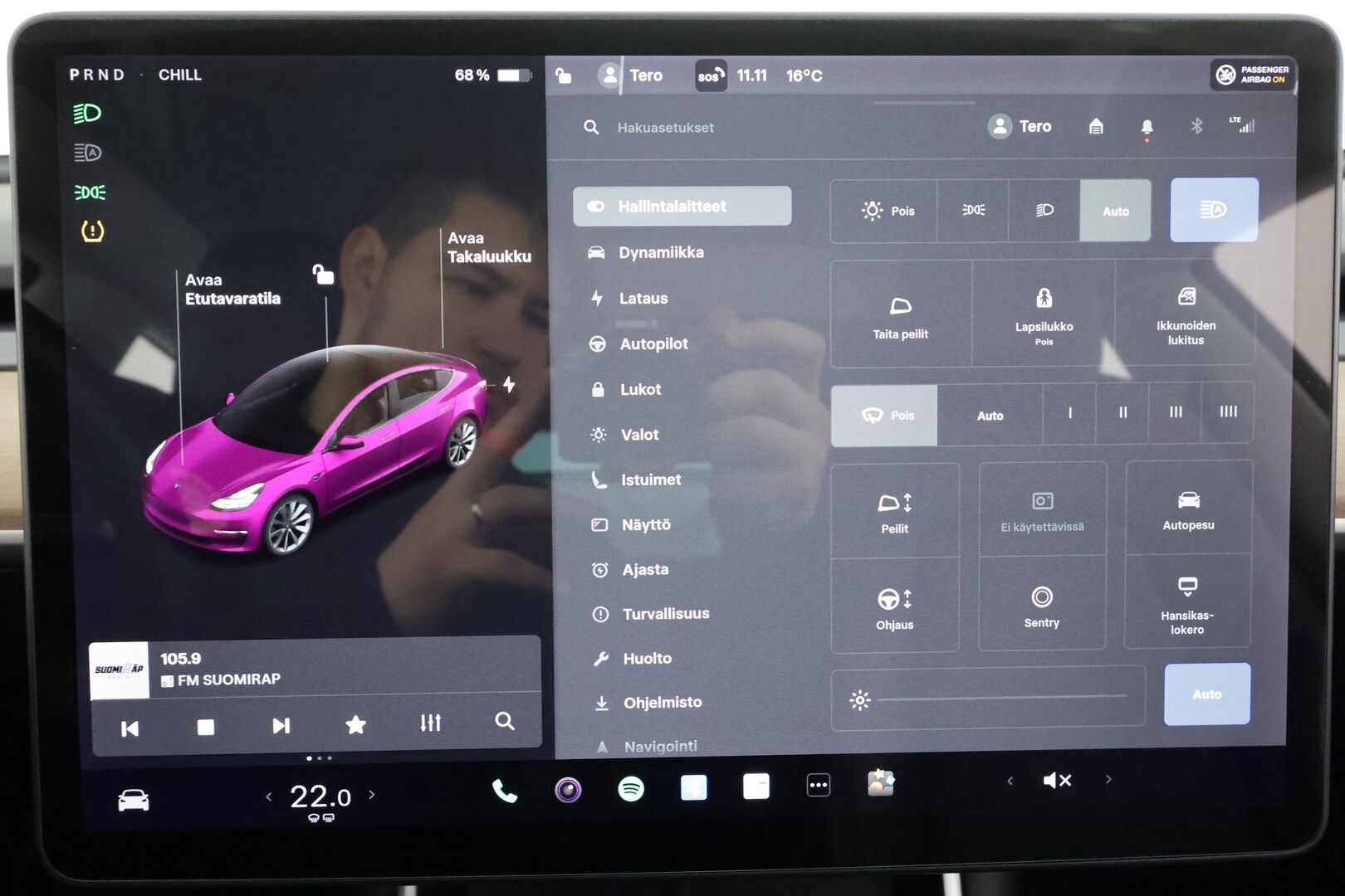 Tesla Model 3 2020 Performance * ACC / Lasikatto / Premium Audio / P.Kamera / Muistipenkki / Kaistavahti * - Suomi-auto
