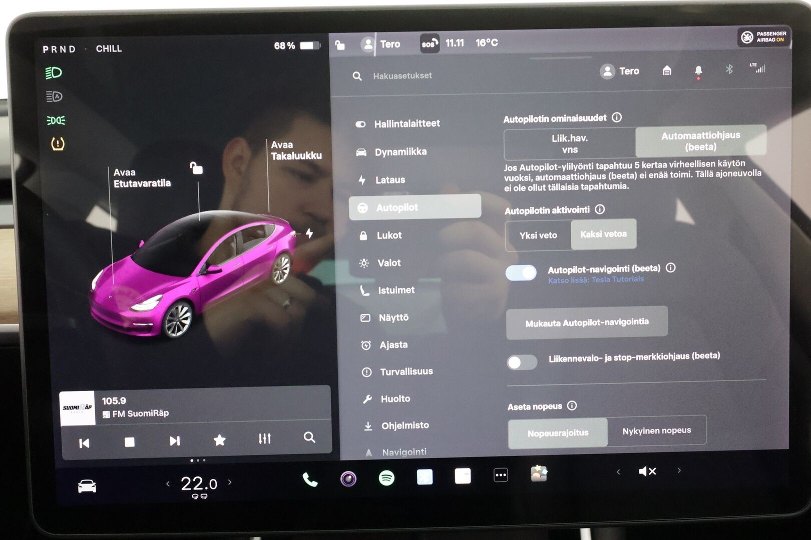 Tesla Model 3 2020 Performance * ACC / Lasikatto / Premium Audio / P.Kamera / Muistipenkki / Kaistavahti * - Suomi-auto