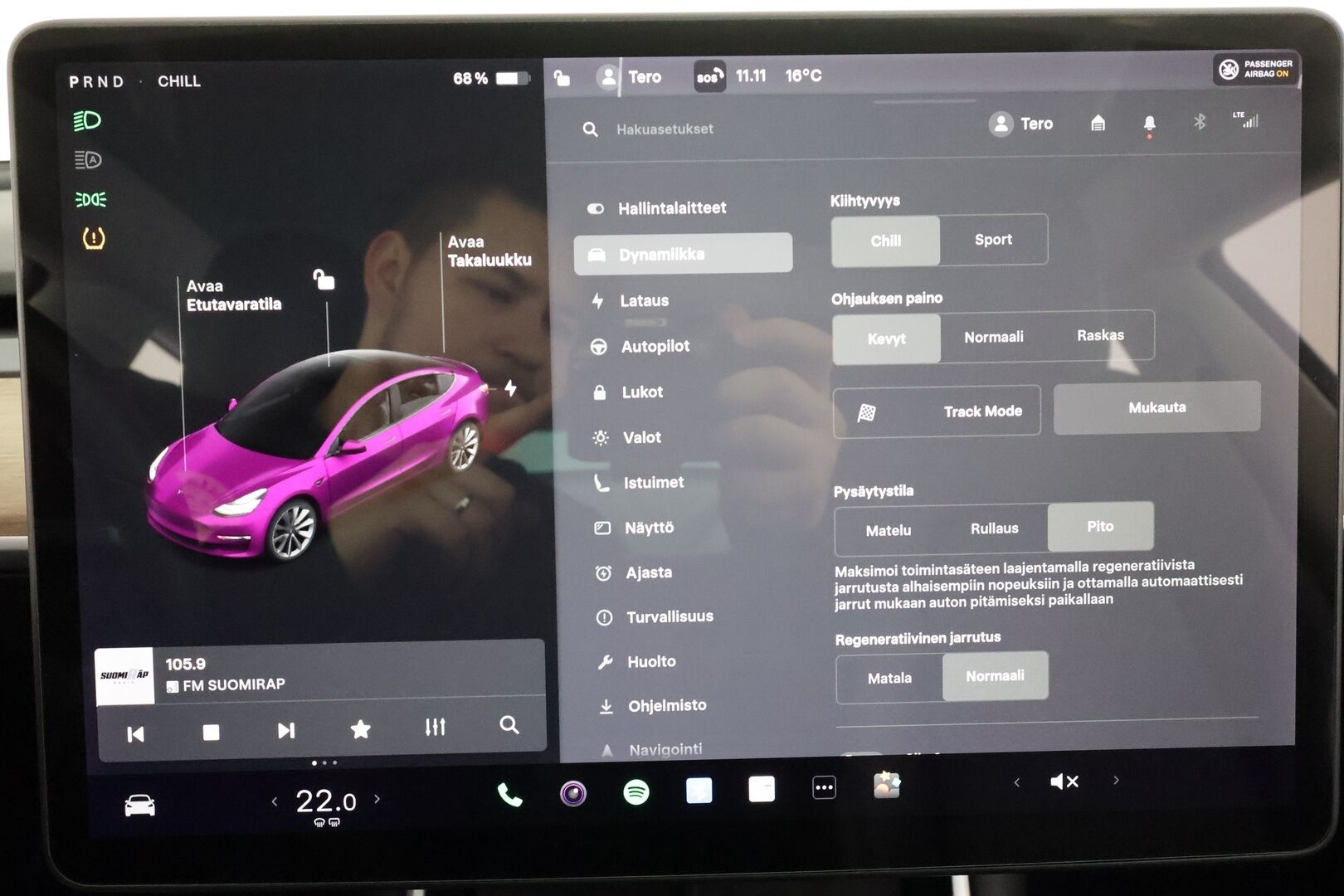 Tesla Model 3 2020 Performance * ACC / Lasikatto / Premium Audio / P.Kamera / Muistipenkki / Kaistavahti * - Suomi-auto