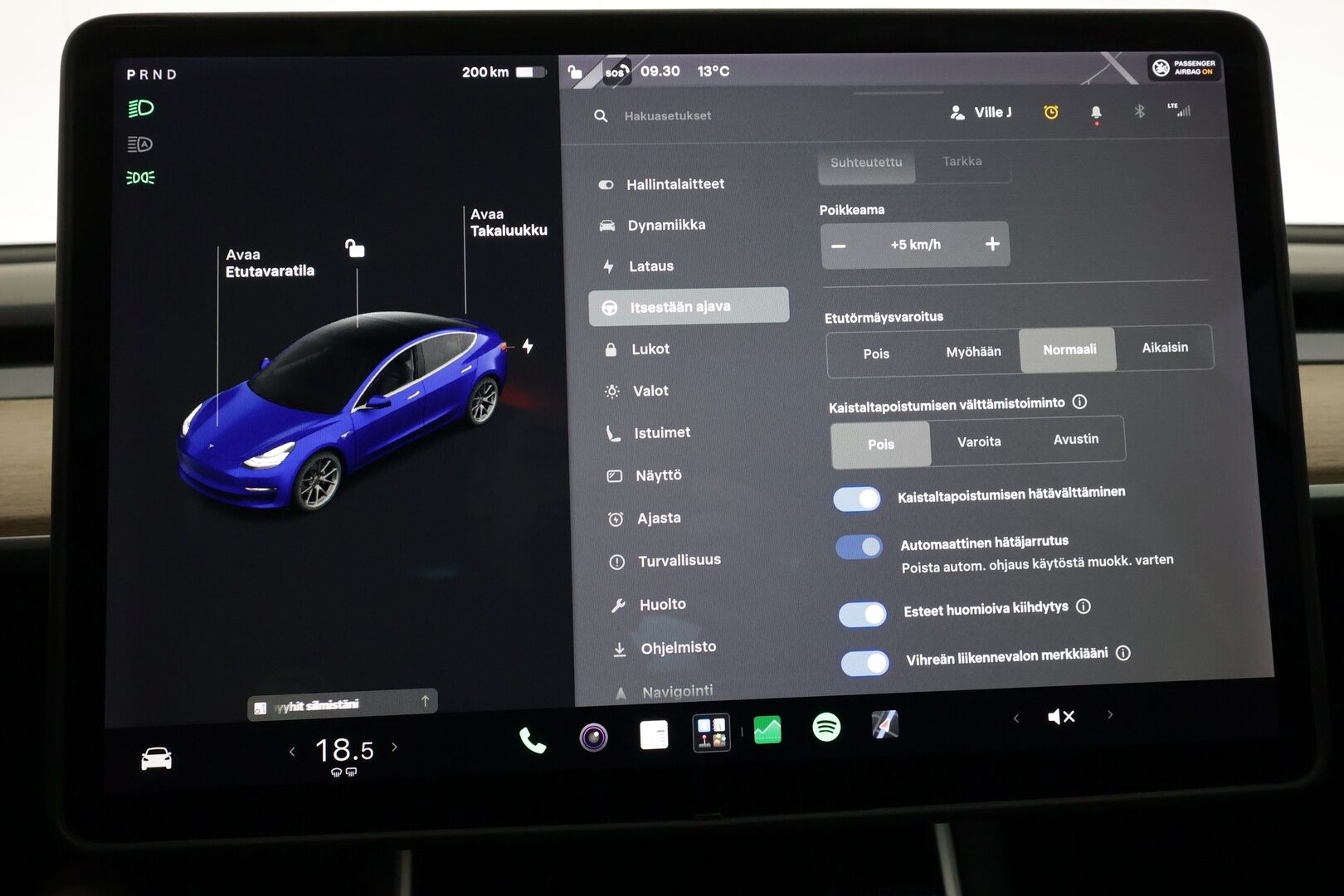 Tesla Model 3 2020 Standard Range Plus - | ACC | Lasikatto | Sähkönahat | Muistipenkki | LED | P.kamera ja tutkat | Autosteer | RCTA | Premium kaiuttimet | 2x renkaat aluin | 