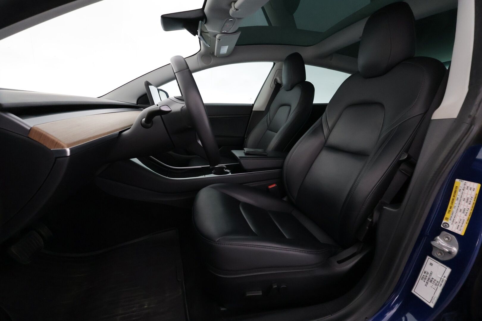 Tesla Model 3 2020 Standard Range Plus - | ACC | Lasikatto | Sähkönahat | Muistipenkki | LED | P.kamera ja tutkat | Autosteer | RCTA | Premium kaiuttimet | 2x renkaat aluin | 