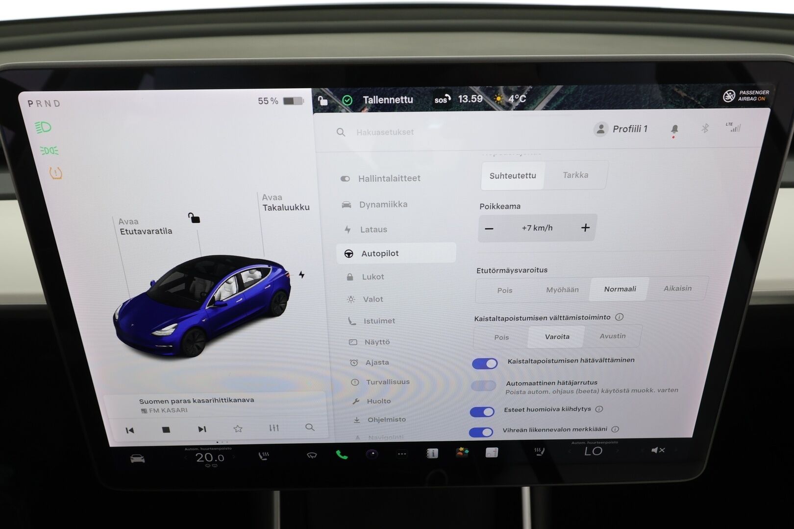 Tesla Model 3 2020 Performance * Suomi-auto / Lasikatto / Premium Audio / Vaaleat nahat / P.kamera * - Akku kuntotarkastettu SoH 95,5% / Kahdet renkaat aluvanteilla