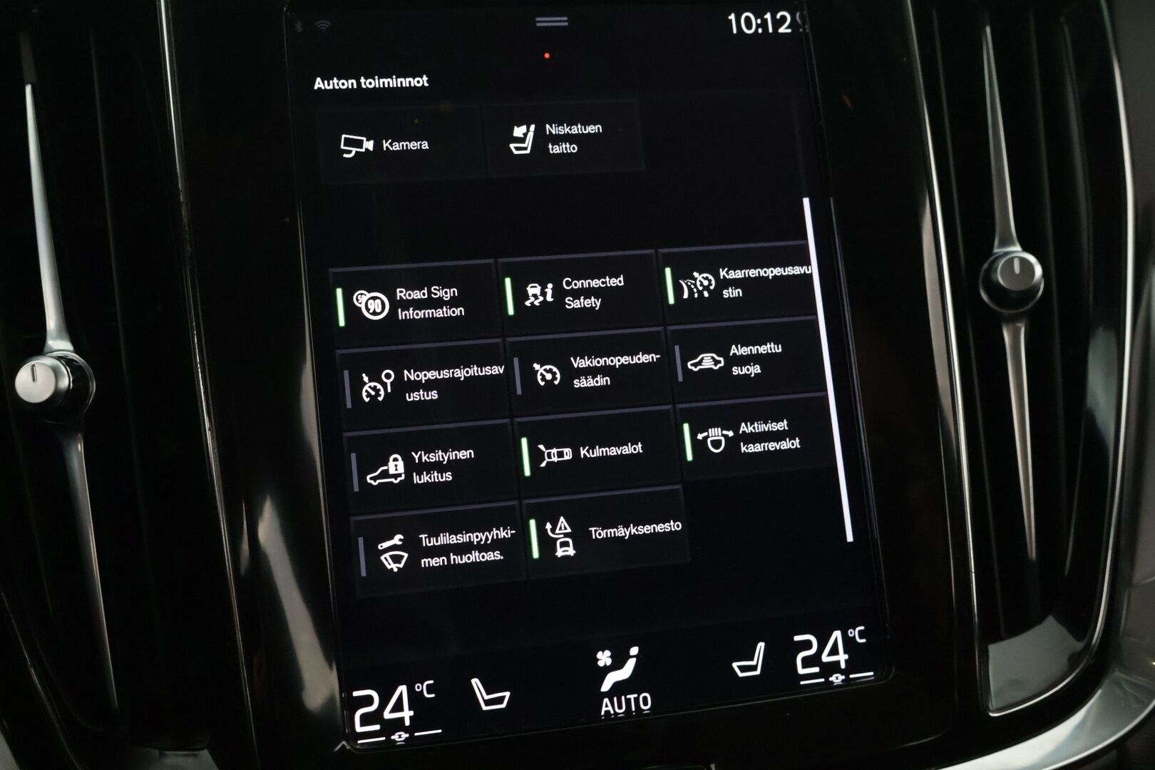 Volvo V60 2020 D3 AWD Business aut *MYYDÄÄN HUUTOKAUPAT.COM*
