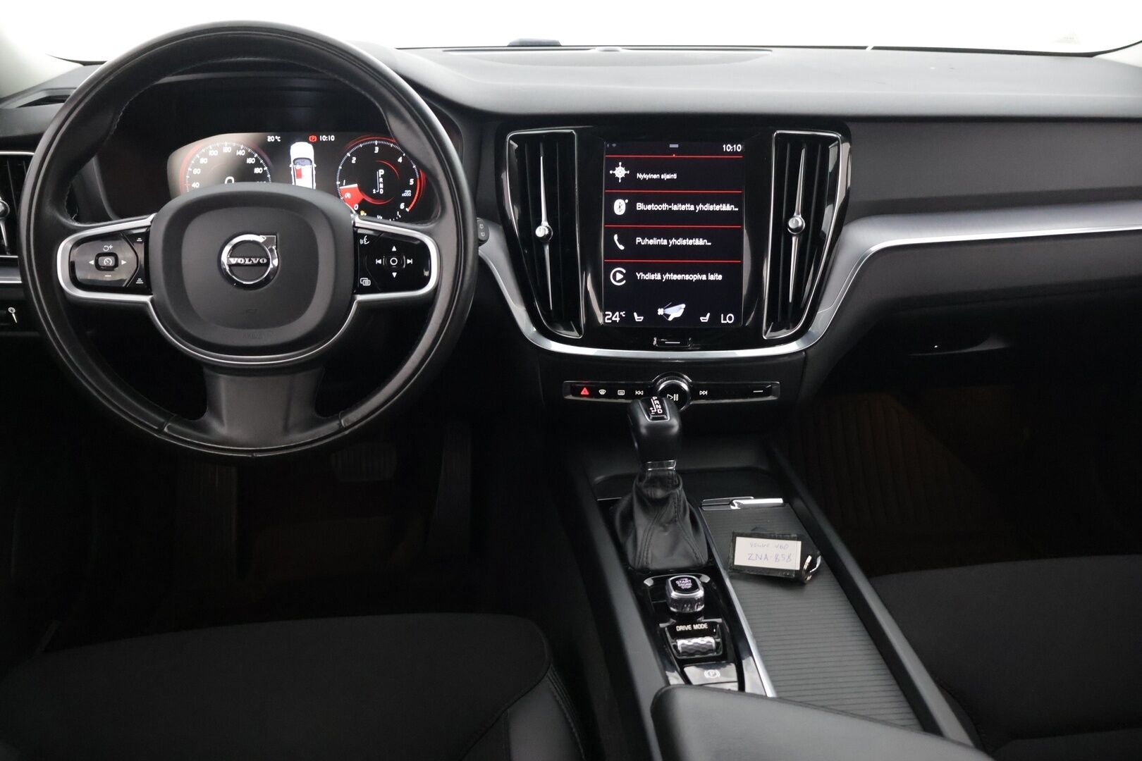 Volvo V60 2020 D3 AWD Business aut *MYYDÄÄN HUUTOKAUPAT.COM*