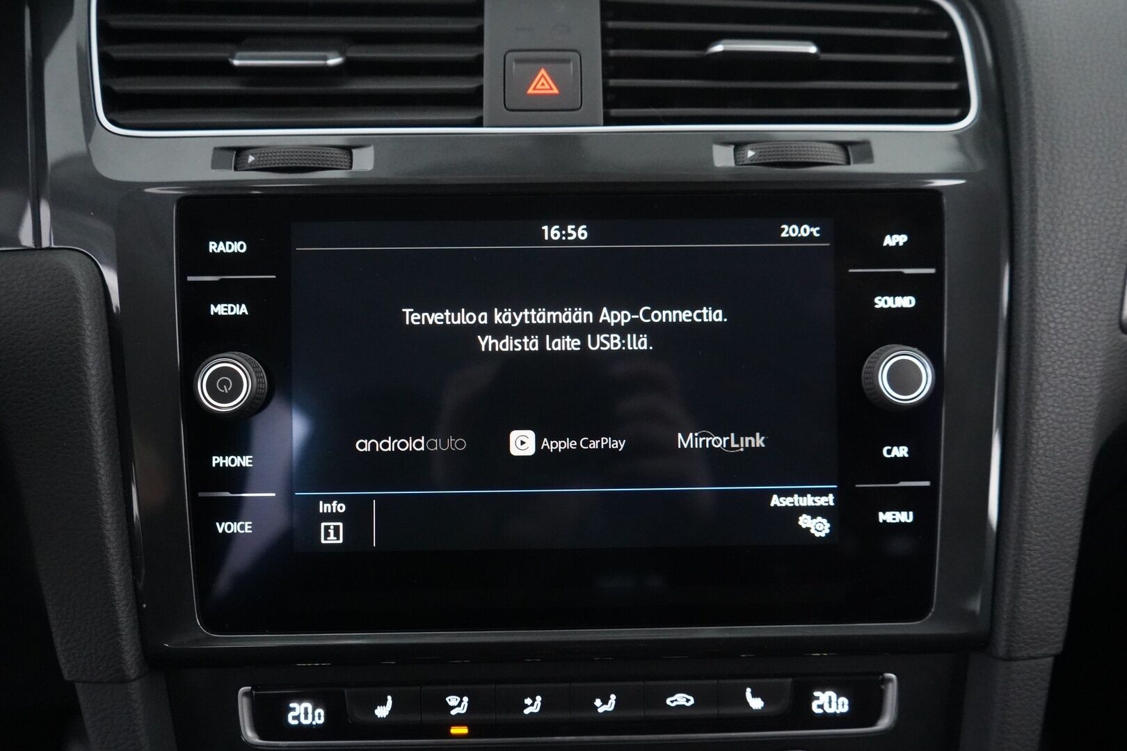 Volkswagen Golf 2020 Variant Comfortline Limited 1,5 TSI EVO 96 kW (130 hv) BLUEMOTION - Suomi-auto | ACC | Webasto | Kamera | 2 x OEM vanteet | Fiksut huollot