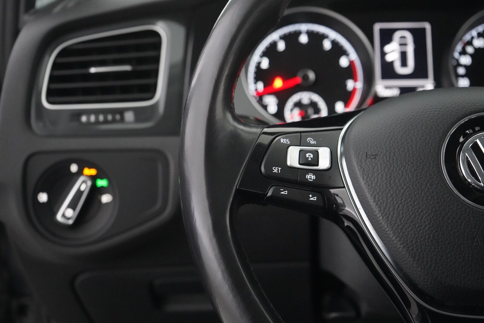 Volkswagen Golf 2020 Variant Comfortline Limited 1,5 TSI EVO 96 kW (130 hv) BLUEMOTION - Suomi-auto | ACC | Webasto | Kamera | 2 x OEM vanteet | Fiksut huollot