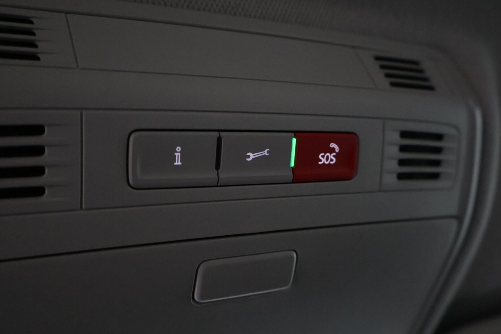 Skoda Kamiq 2020 1,0 TSI G-TEC Ambition **Lohko / SmartLink / Vakkari / Lane assist** - Kahdet renkaat vanteineen / Ratinlämmitys - Osta nyt, maksa vasta ensi vuonna