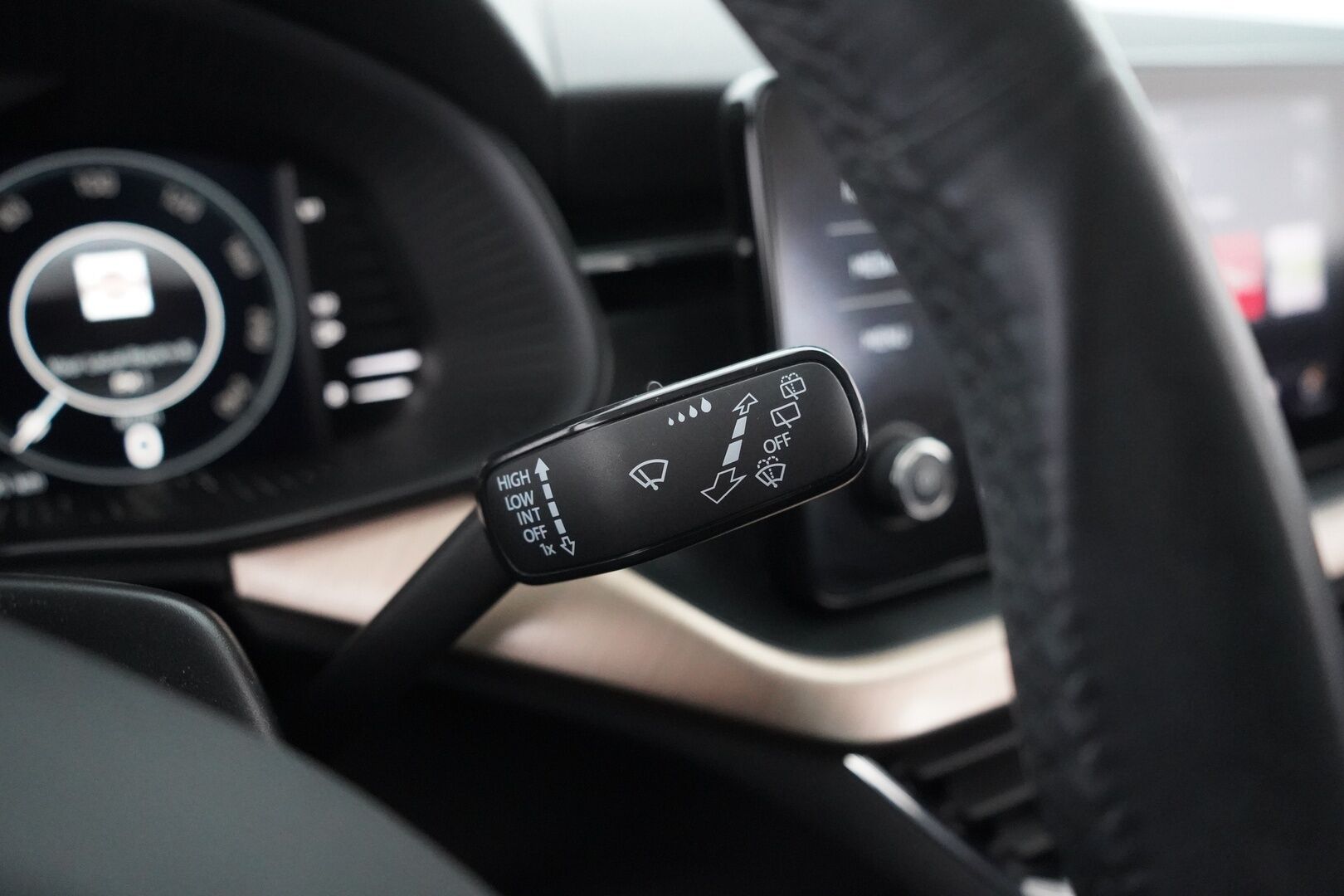 Skoda Scala 2020 1.0 TSI 115 Style DSG Autom. - Kamera | Acc | Digimittaristo | Lohko | Keyless | BT | Suomi-auto | Kahdet renkaat